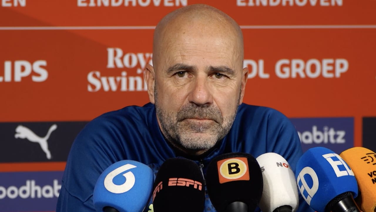 Bosz reageert op uitspraken van Vertessen over PSV: 'Wat een onzin-verhaal, echt nonsens!'