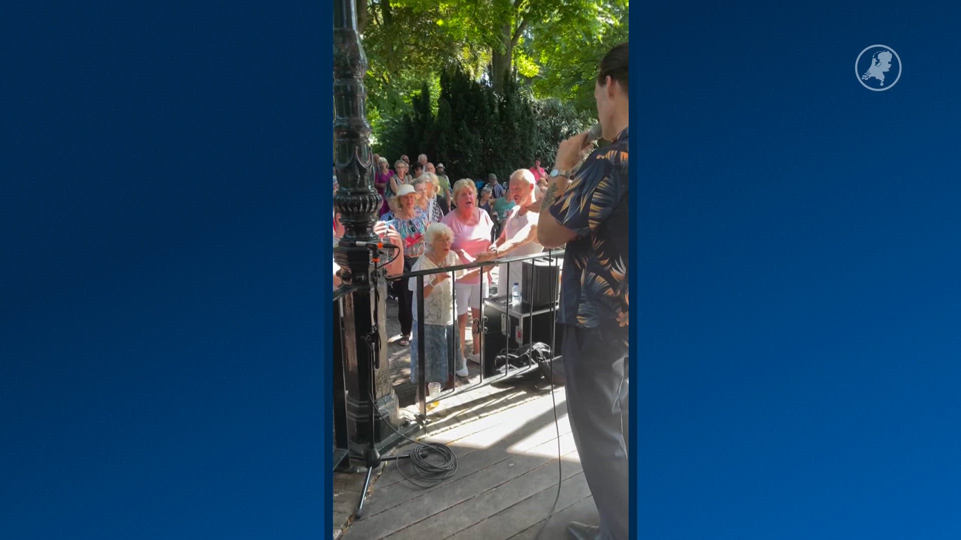 91-jarige sopraan steelt show tijdens zomerconcert in Gouda