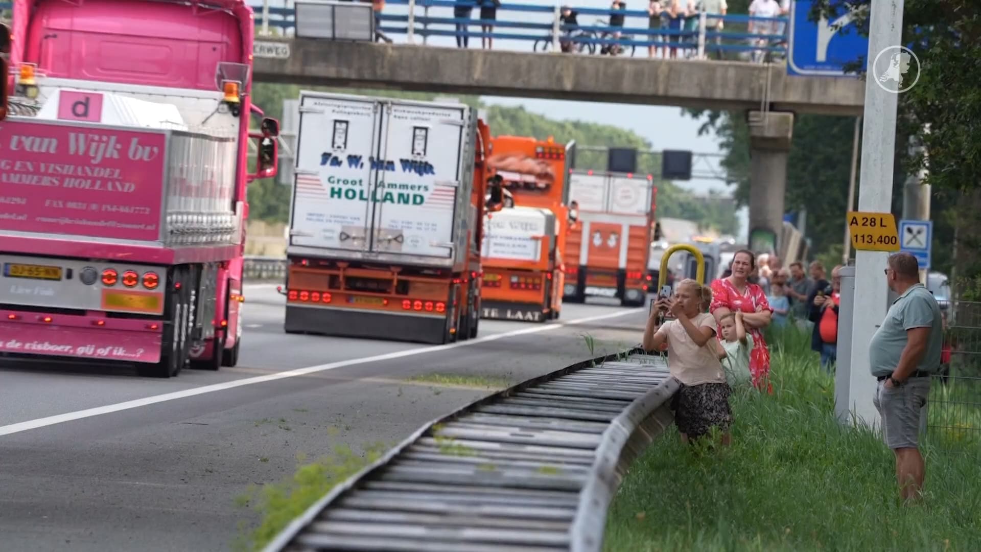 Toeterend afscheid: uittocht Truckstar Festival trekt duizenden kijkers