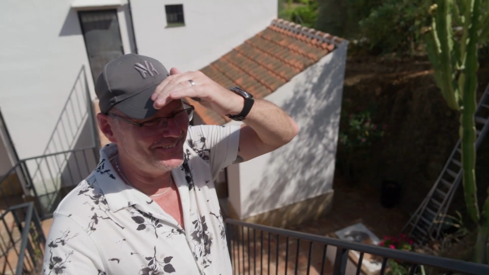 Elmar en Gijsbert nemen stiekem kijkje in hun Spaanse droomhuis!