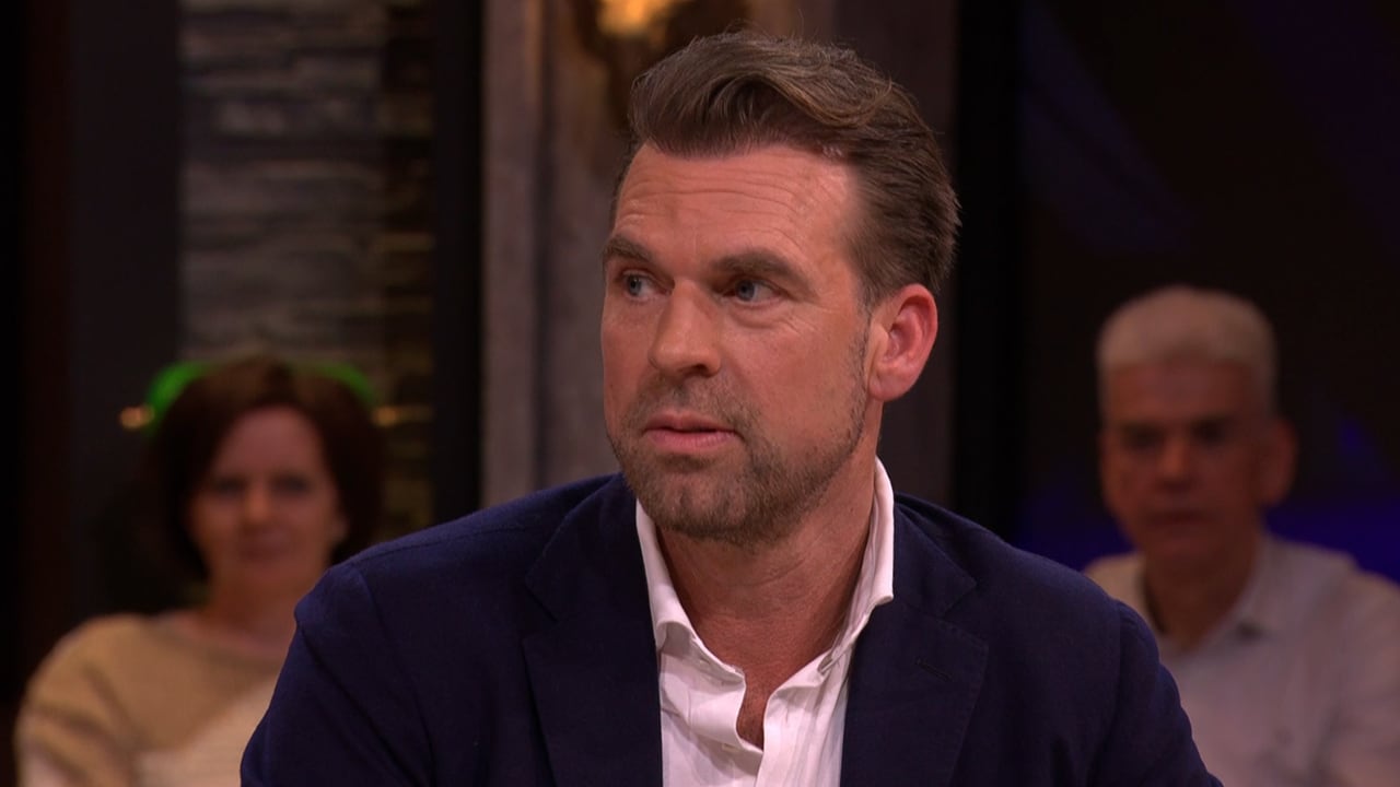 Rutger Castricum werkt aan Vandaag Inside-achtig programma: ‘Publieke omroep heeft dat broodnodig’