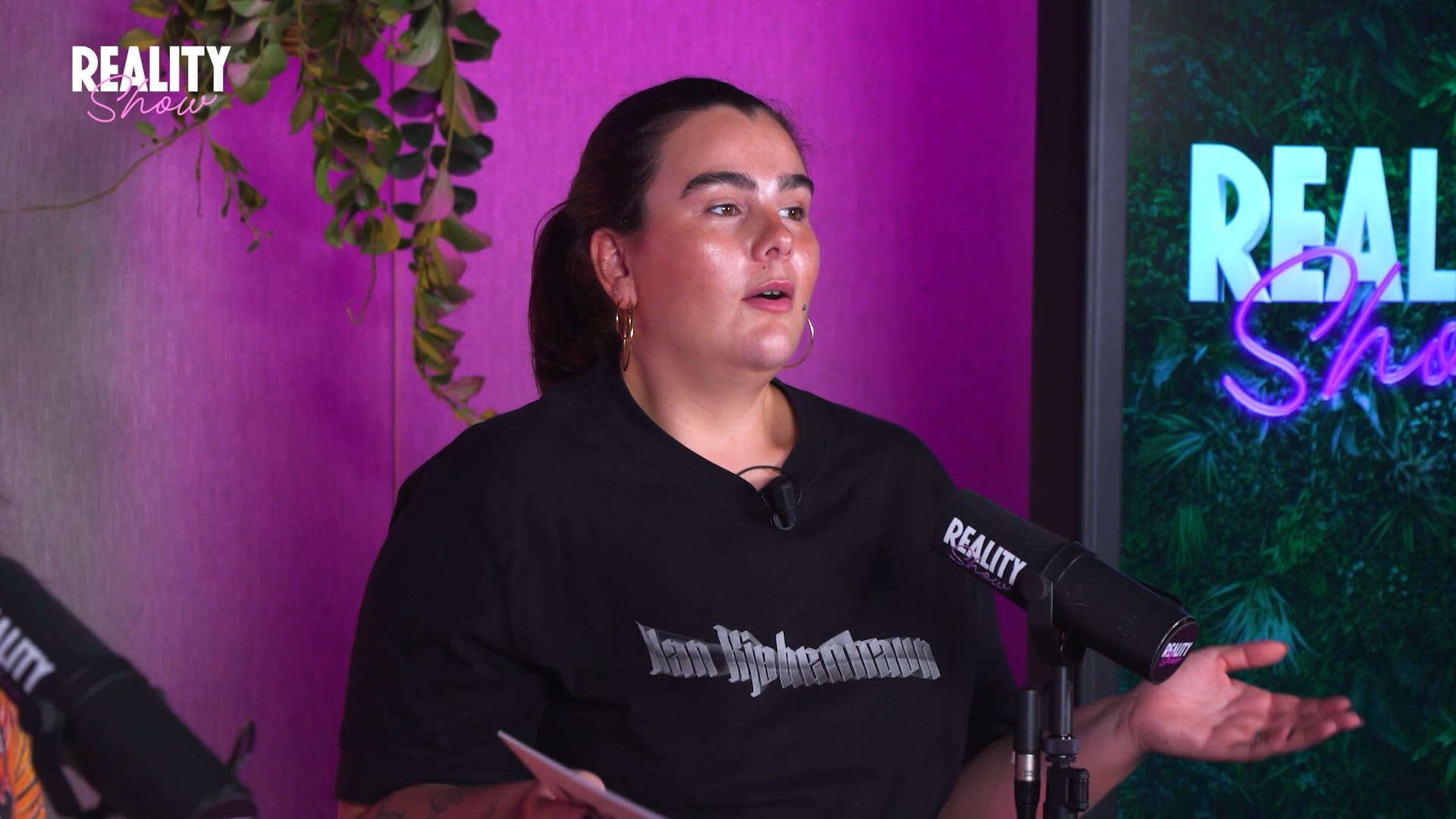 Julia Heetman neemt het op voor Maik de Boer in De Verraders