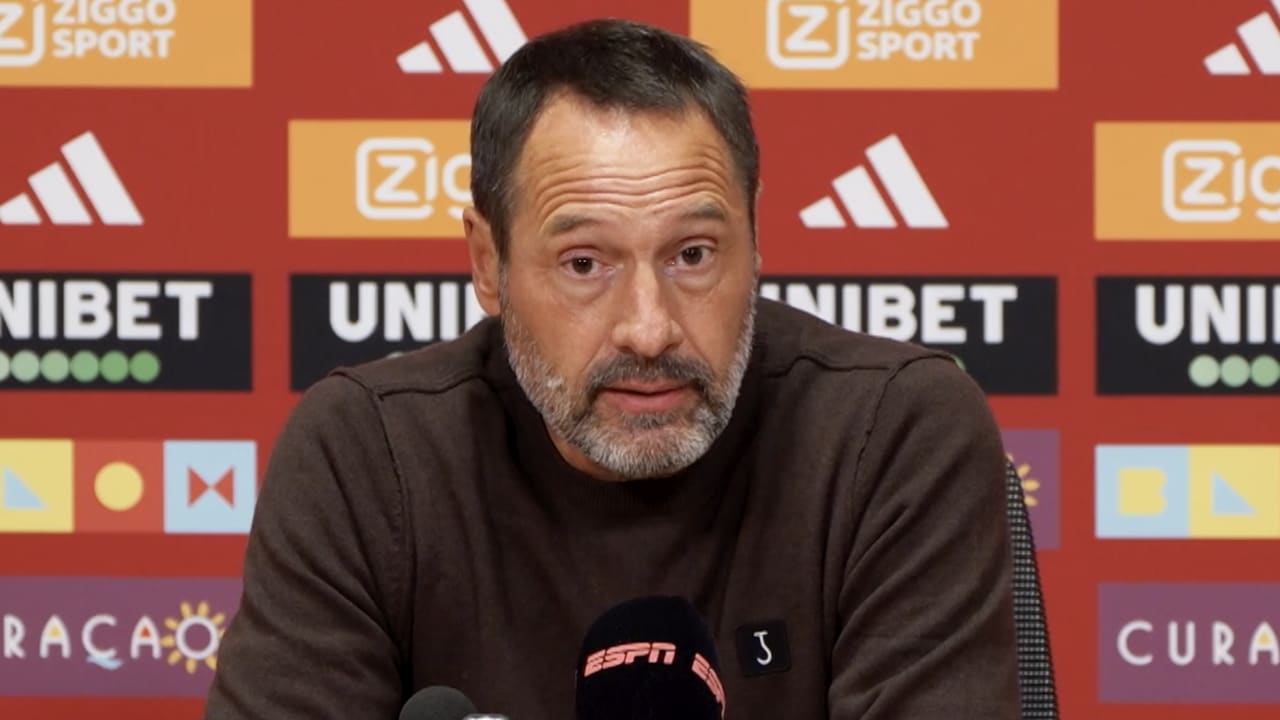 Van 't Schip duidelijk over afgeketste transfer Akpom: 'Voor mij een no-go'