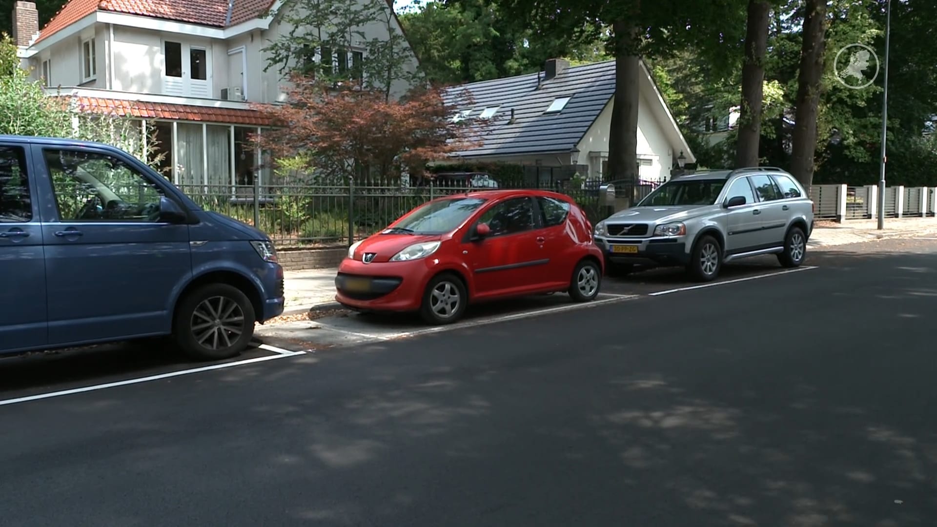 Verbazing om bijzondere actie rond onhandig geparkeerde auto