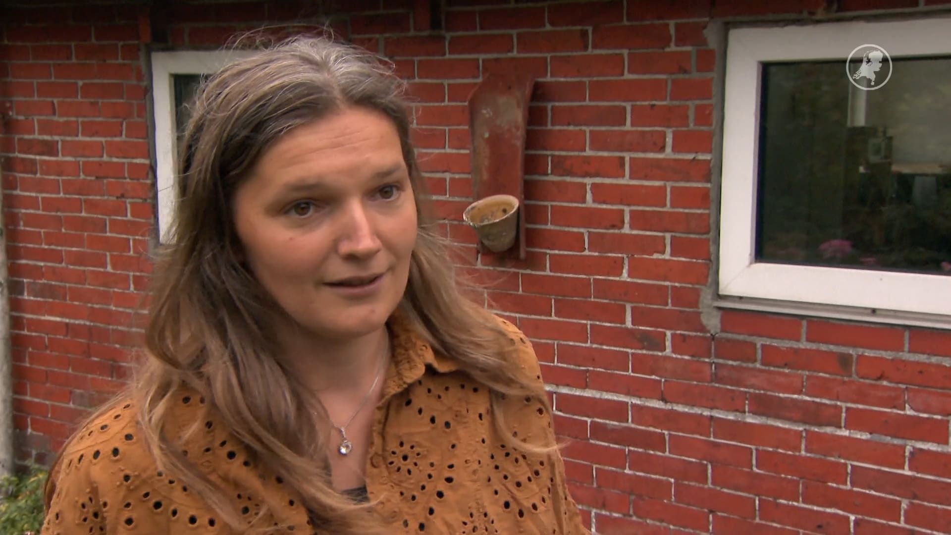 Emma en Jeroen wonen met 2 jonge kinderen in caravan vanwege aardbevingsschade