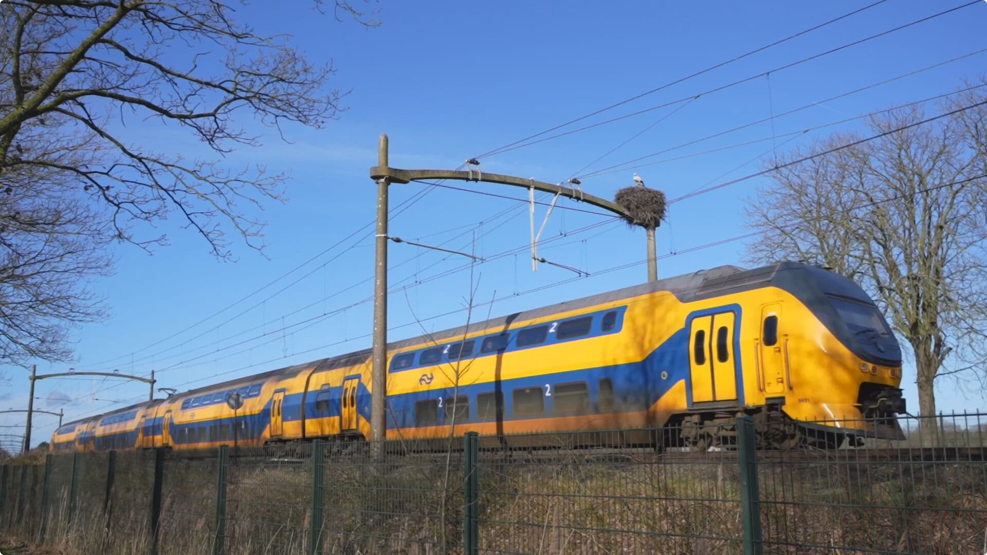 Ooienvaars boven spoor in Nuenen weer terug. Beeld: SQ Vision 