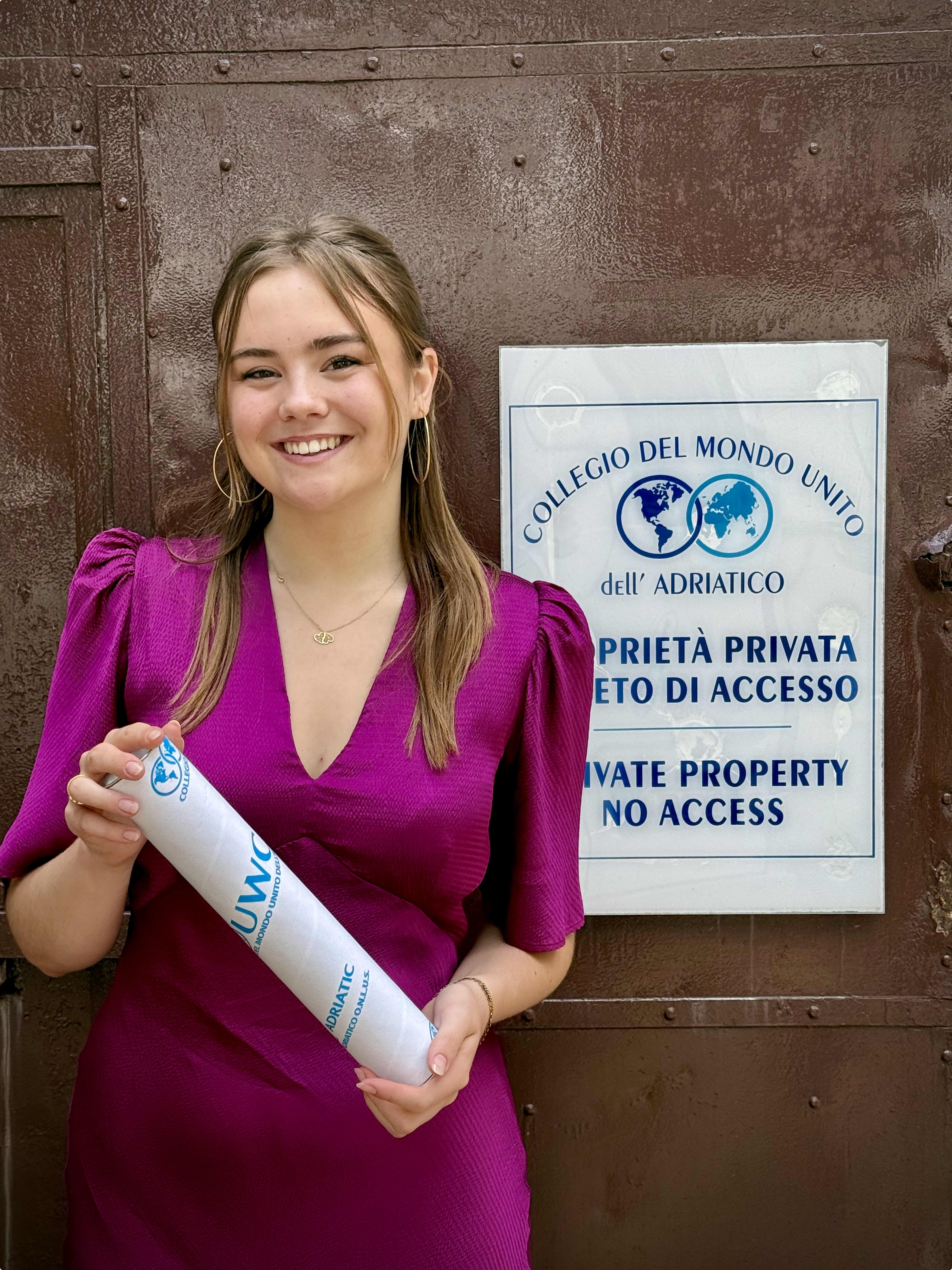 Prinses Ariane heeft eind mei de examens voor het Internationaal Baccalaureaat aan het United World College Adriatic afgerond. Het UWC markeert het einde van de examenperiode met de traditionele Graduation and Academic Year Closing Ceremony. Beeld: RVD