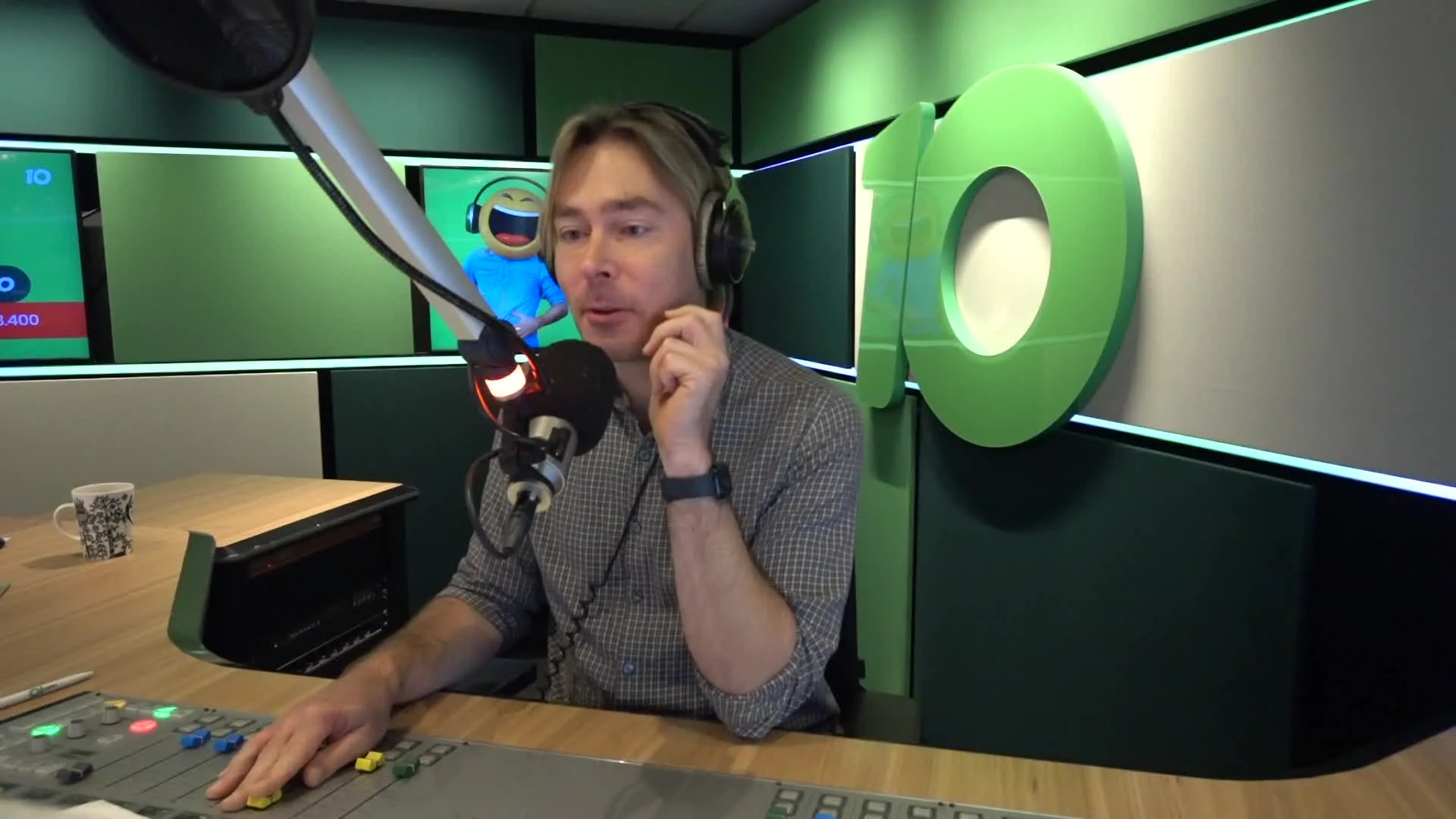 Nicole heeft de laatste Lach van 10 geraden!