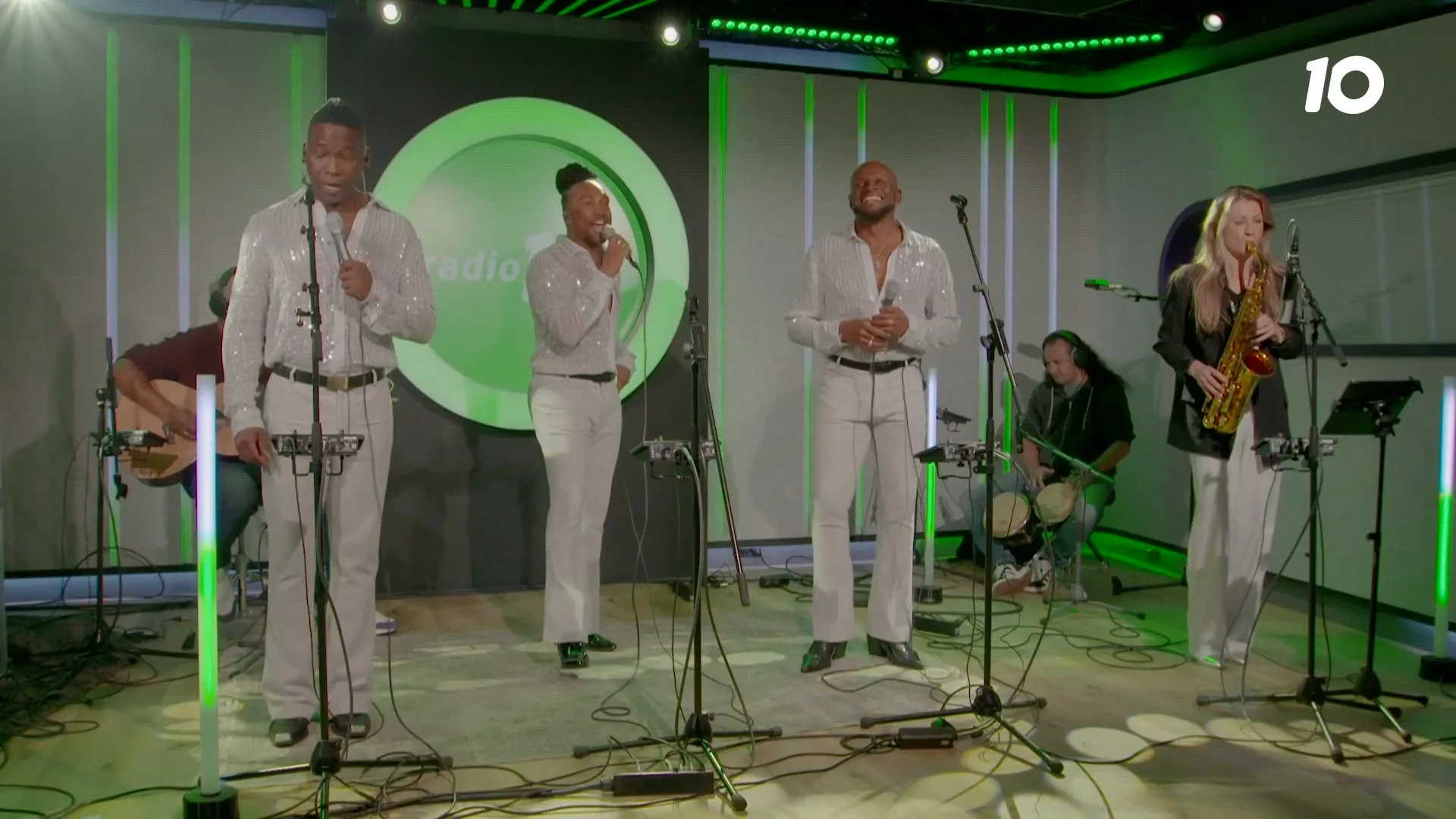 The Chicago Funk live op de bühne met ijzersterke cover van September