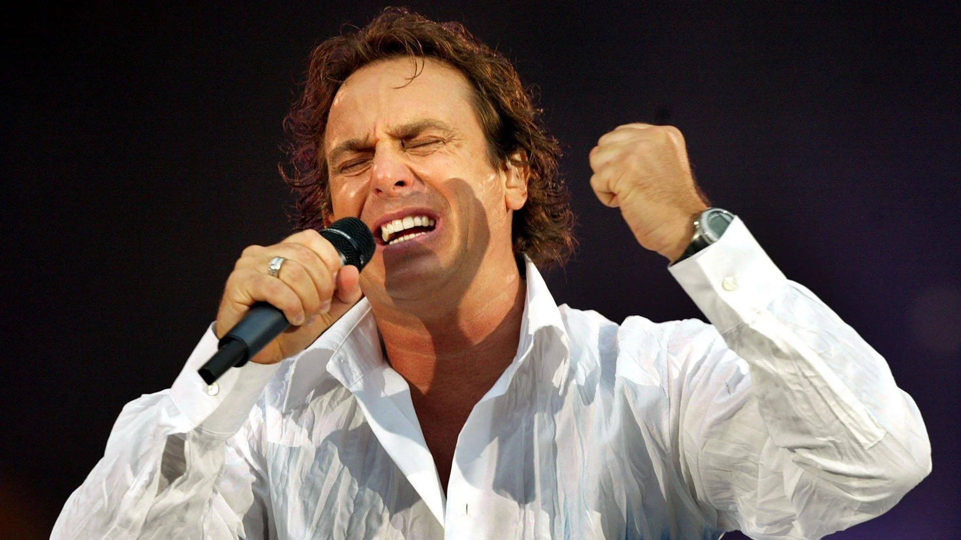 Marco Borsato geeft concert in De Kuip!