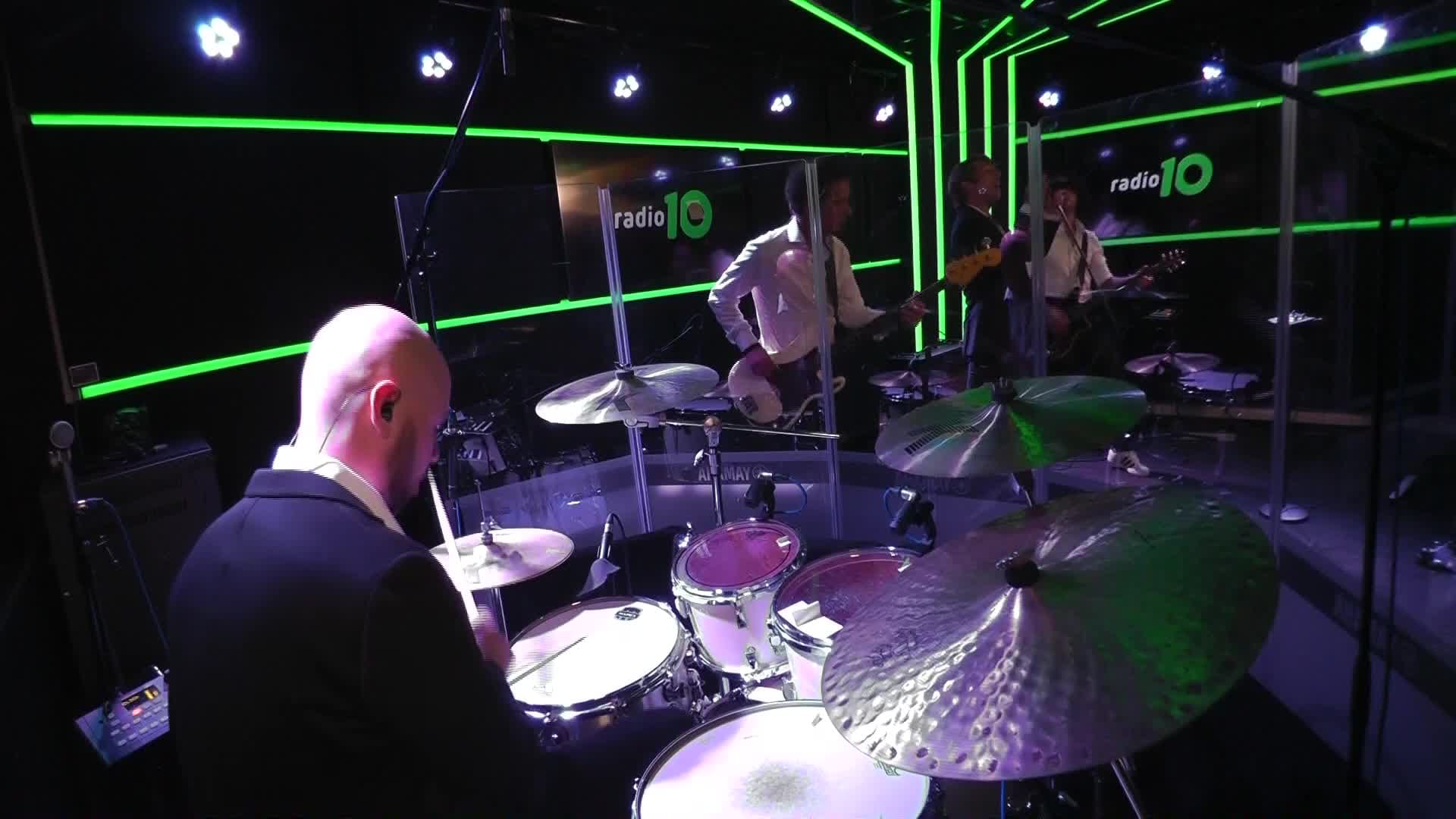 Queen Must Go On - I Want It All