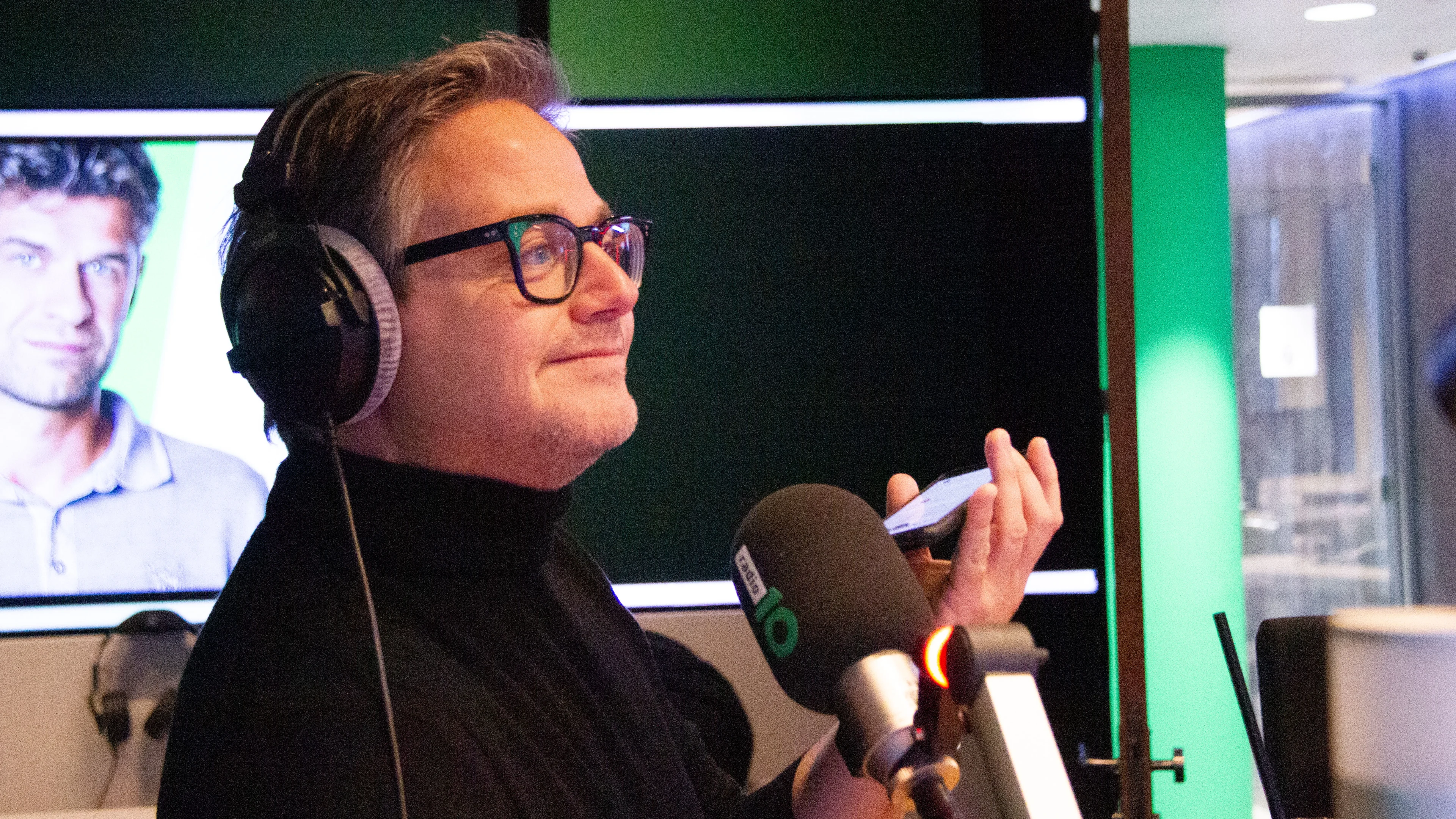 Primeurtje: Guus Meeuwis laat nieuwe kerstsingle horen