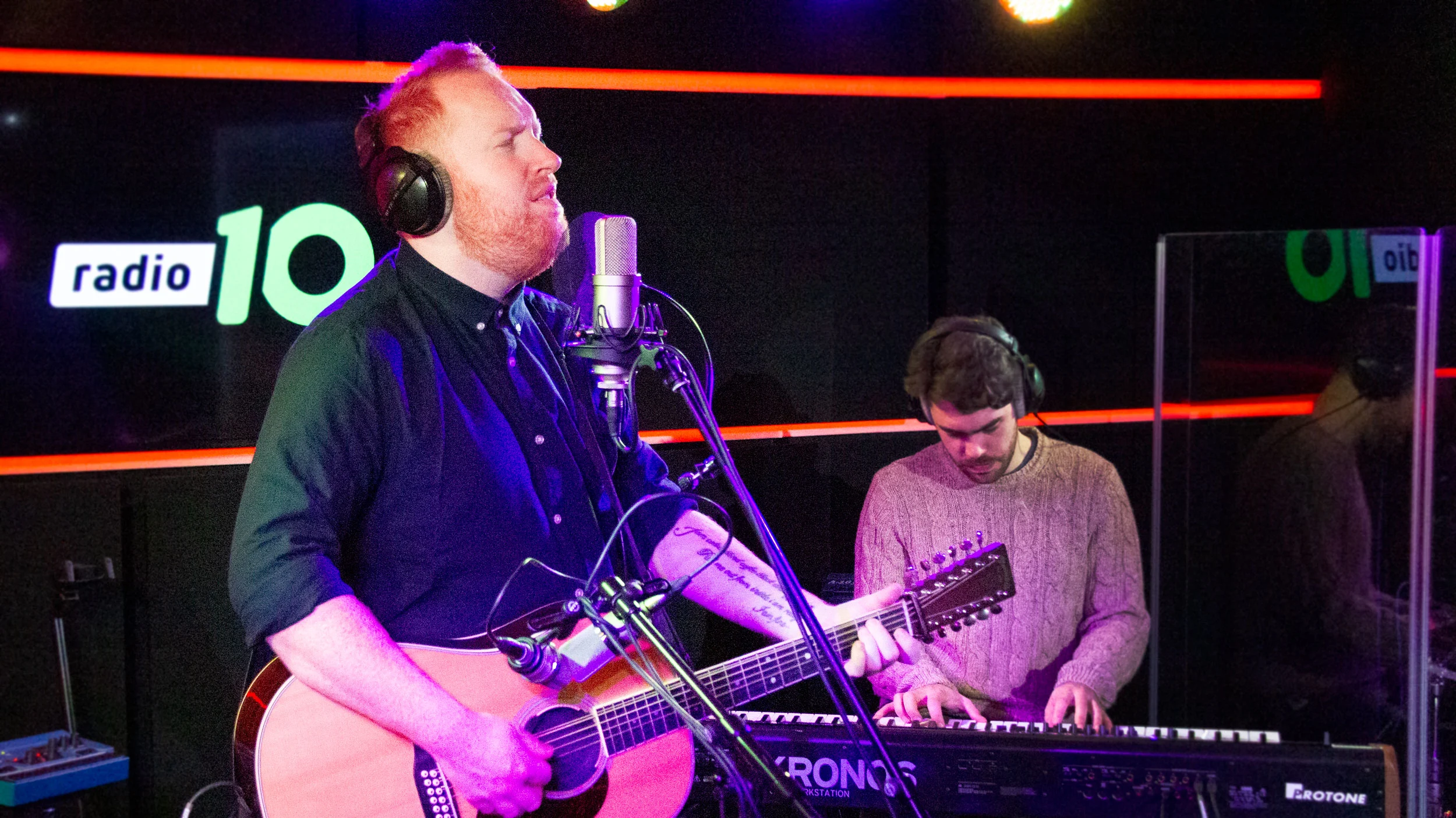 Gavin James live bij Gerard Ekdom