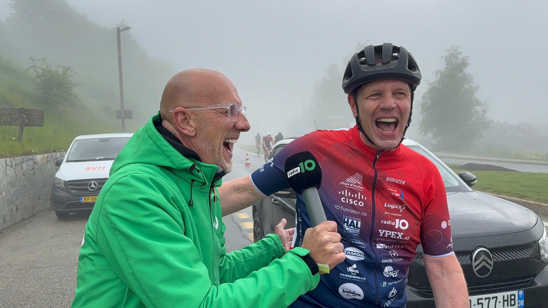 Kou en regen houden Edwin Ouwehand niet tegen tijdens Alpe d'HuZes: 'Echt een ervaring'