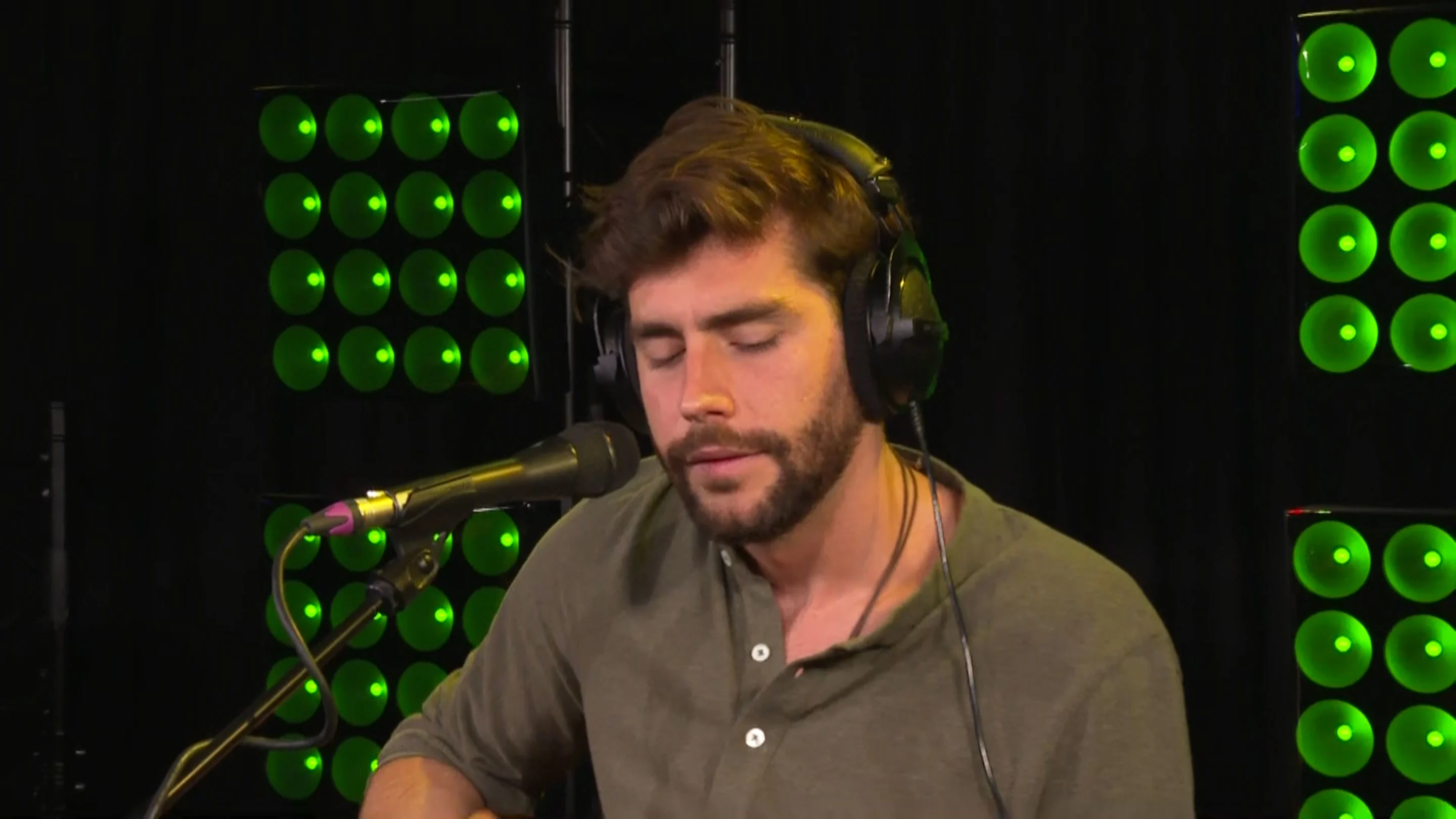 Zon op je radio met Alvaro Soler