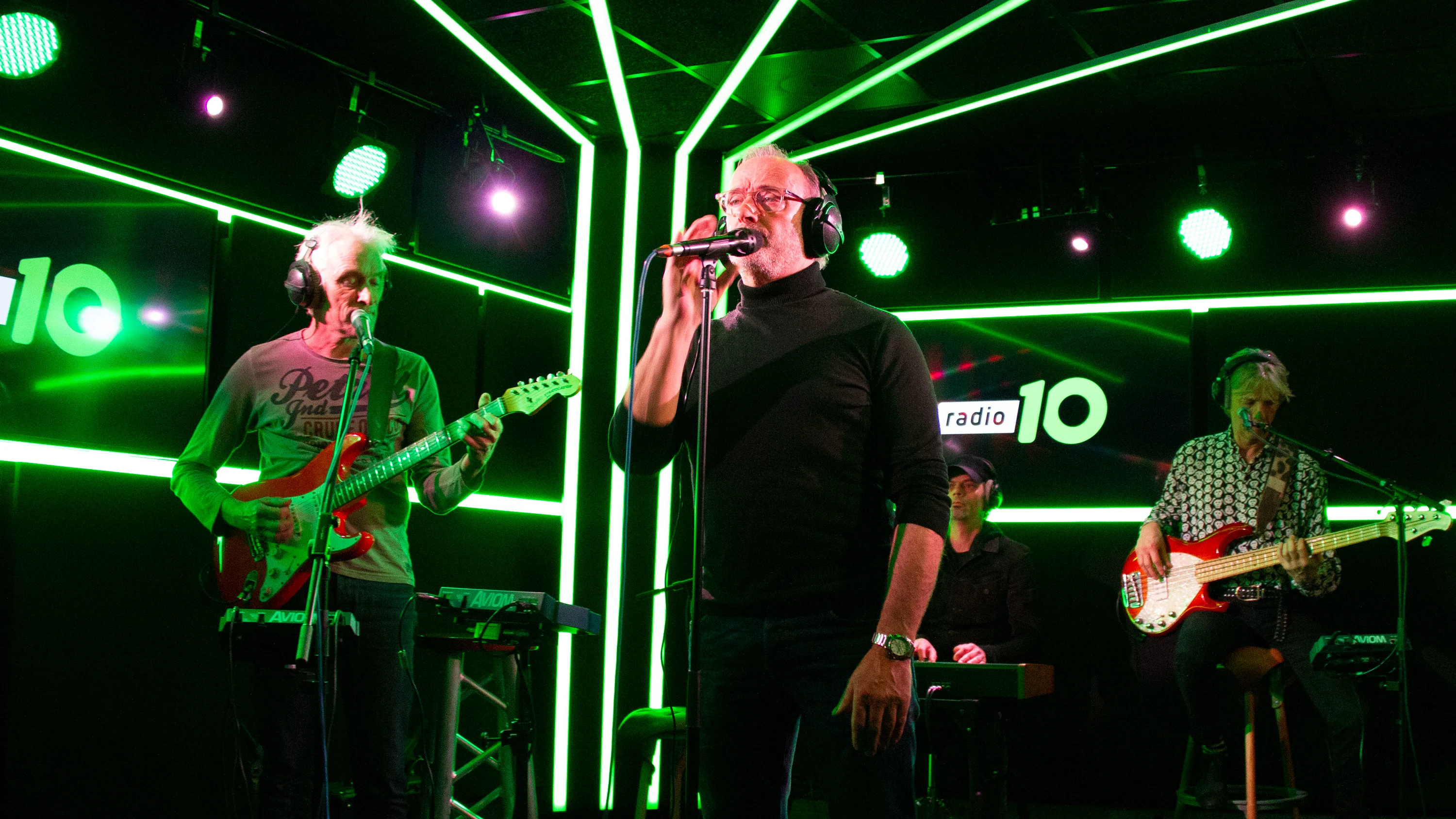 VOF de Kunst doet Eén Kopje Koffie én Suzanne bij Ekdom in de Morgen