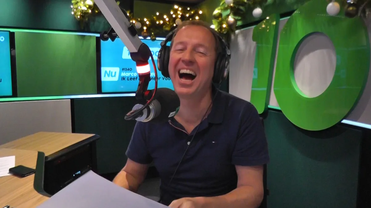 Edwin Evers belt met Gerard Joling en René Froger 😂