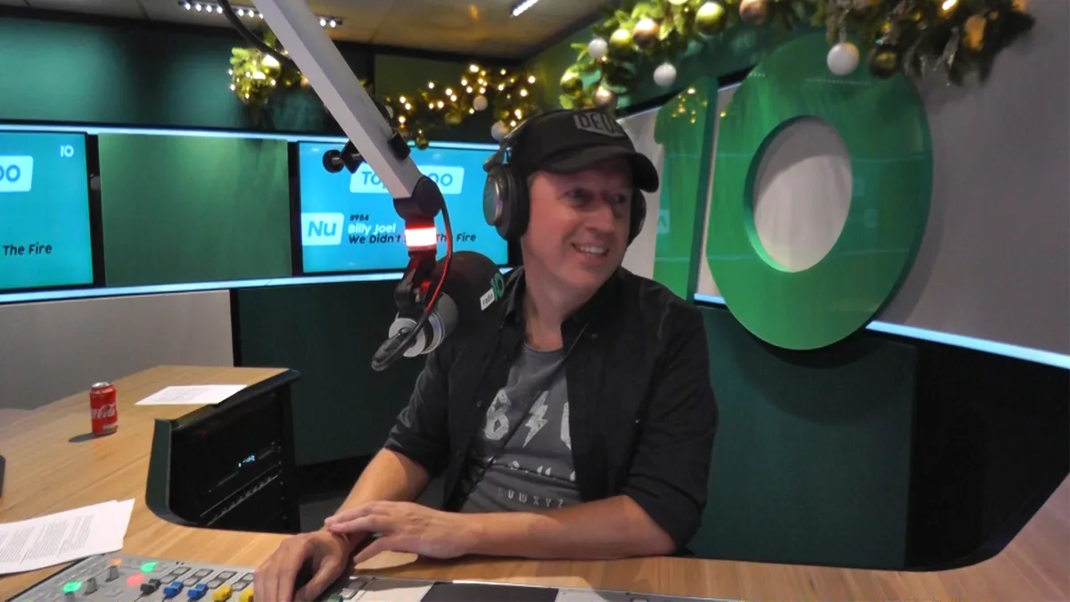 Edwin Evers belt met misdaadverslaggever Peter R. de Vries