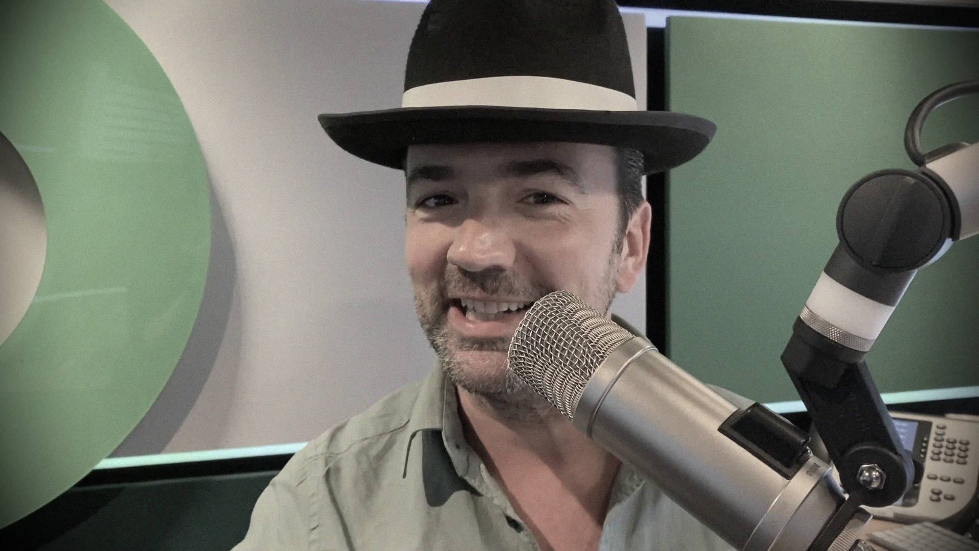 Gerard Ekdom stelt het nieuwe kabinet Rutte 4 voor