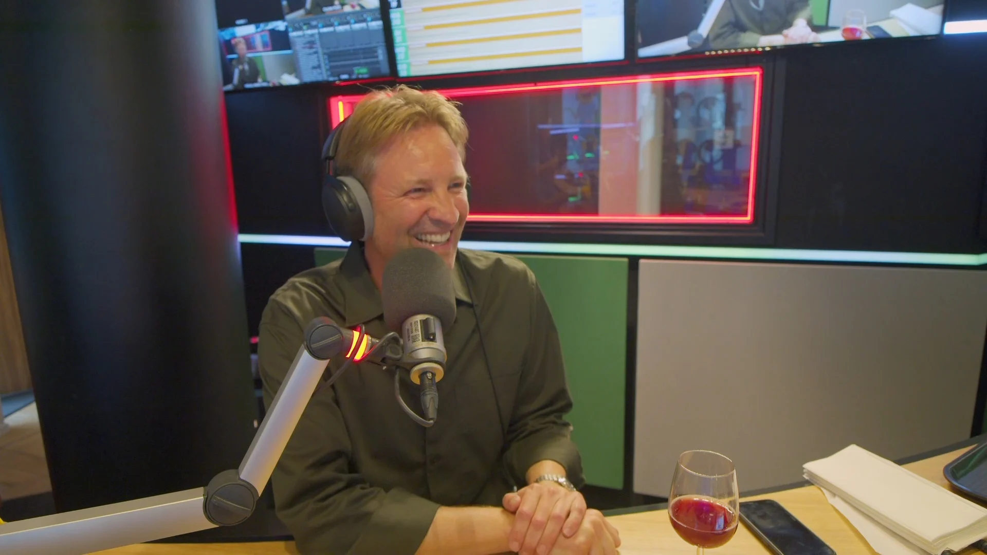 Viktor Brand ontkent alles: er is geen concurrentie tussen de rechters