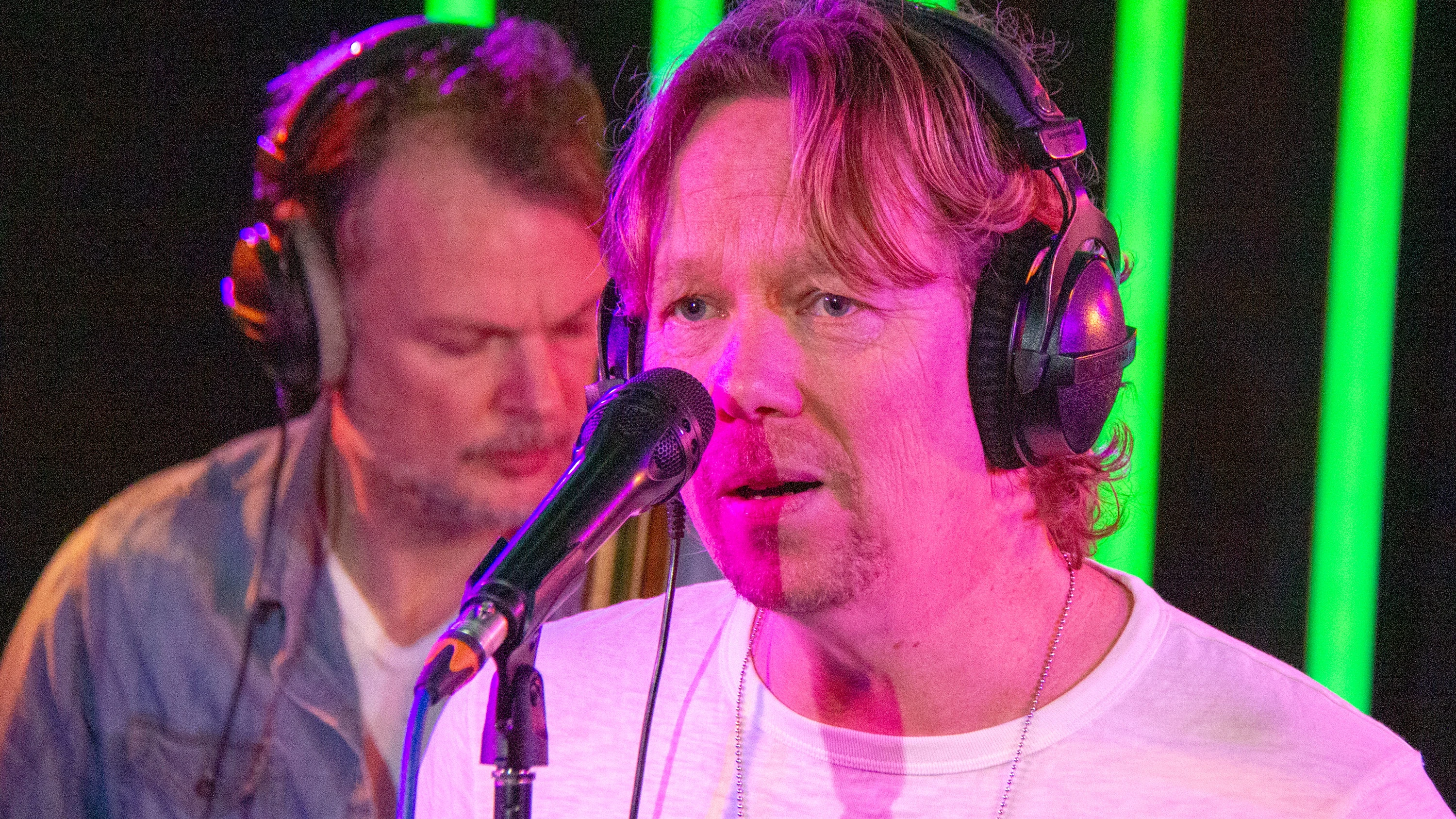 Van Dik Hout terug van nooit echt weggeweest