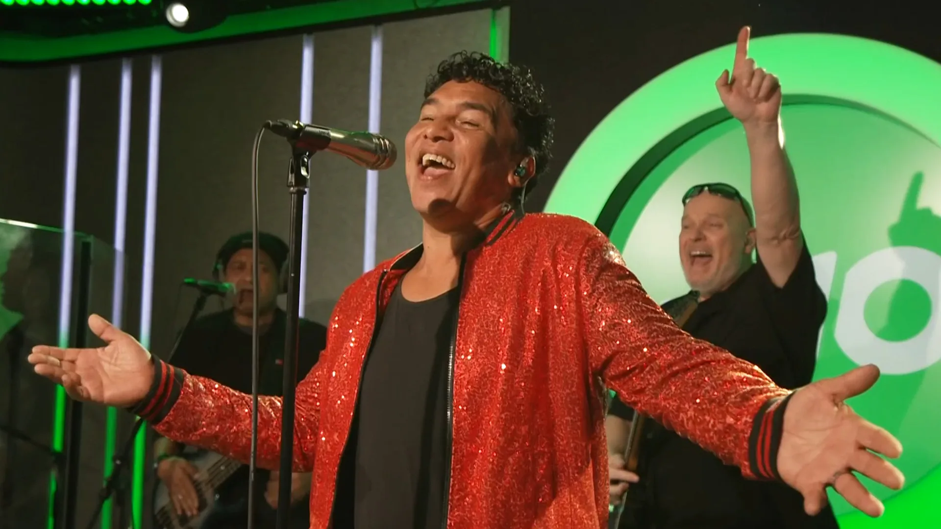 The Richie Experience speelt grote hits live in De Radio 10 Ochtendshow