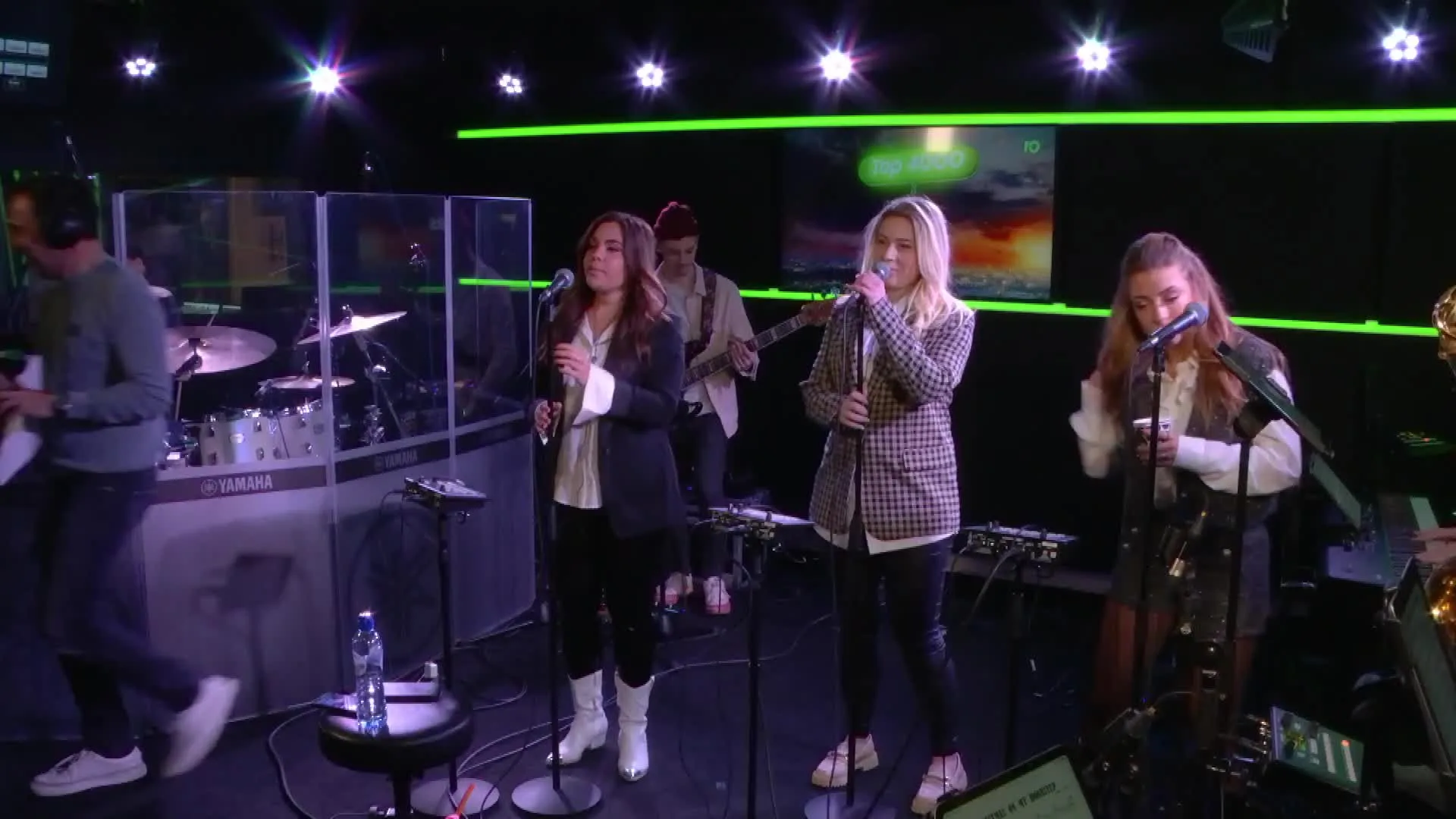 OG3NE - Christmas On My Doorstep