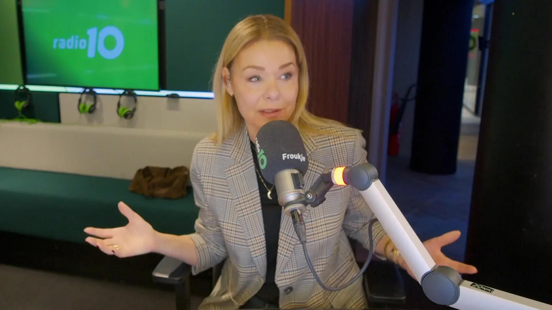 Froukje werd verdacht van... vuurwapenbezit?