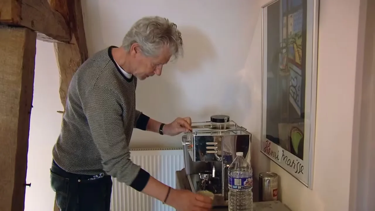 Met deze andere B&B Vol Liefde-eigenaar wil 'koffiezetapparaat' Joop wel daten!