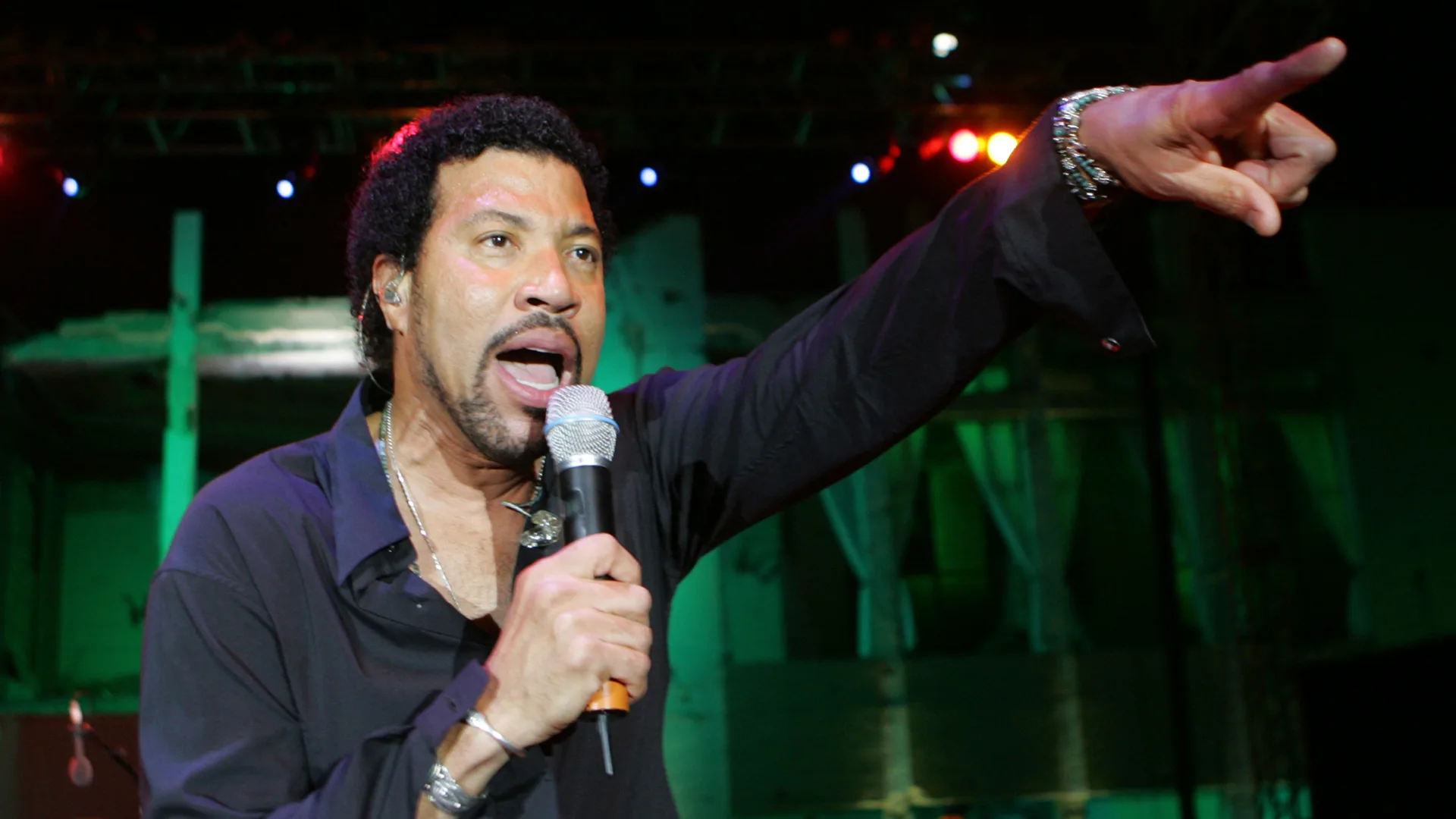 Hoe goed ken jij de songteksten van jouw favoriete hits?