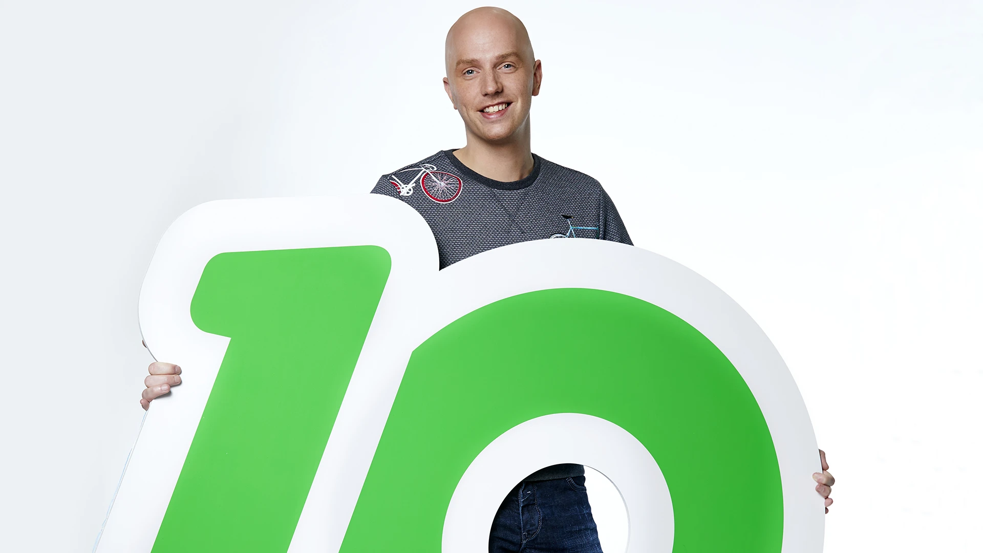 Lex Gaarthuis presenteert nieuwe avondshow op 10