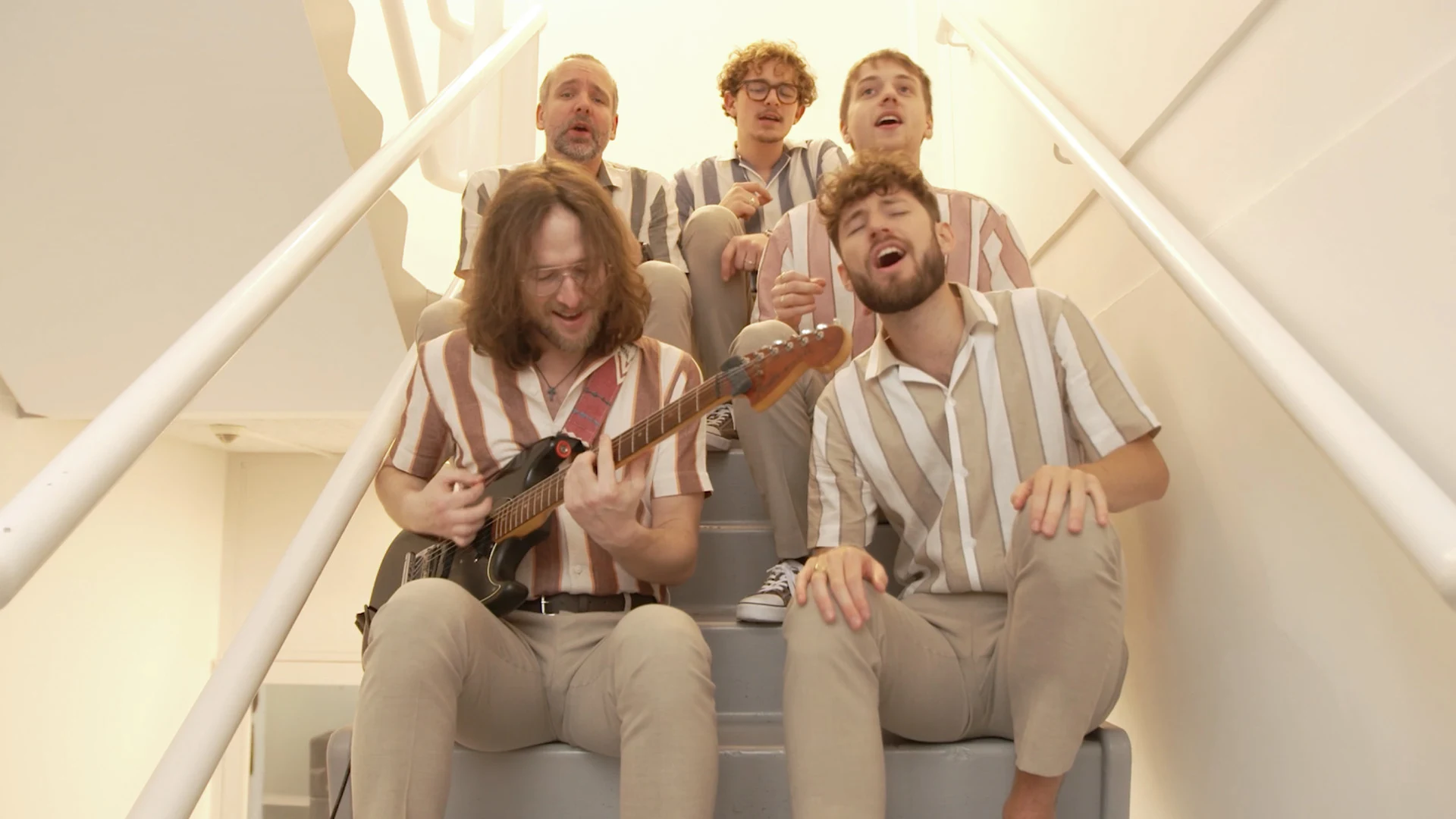 Beach Boys' Best in ons trappenhuis met California Girls