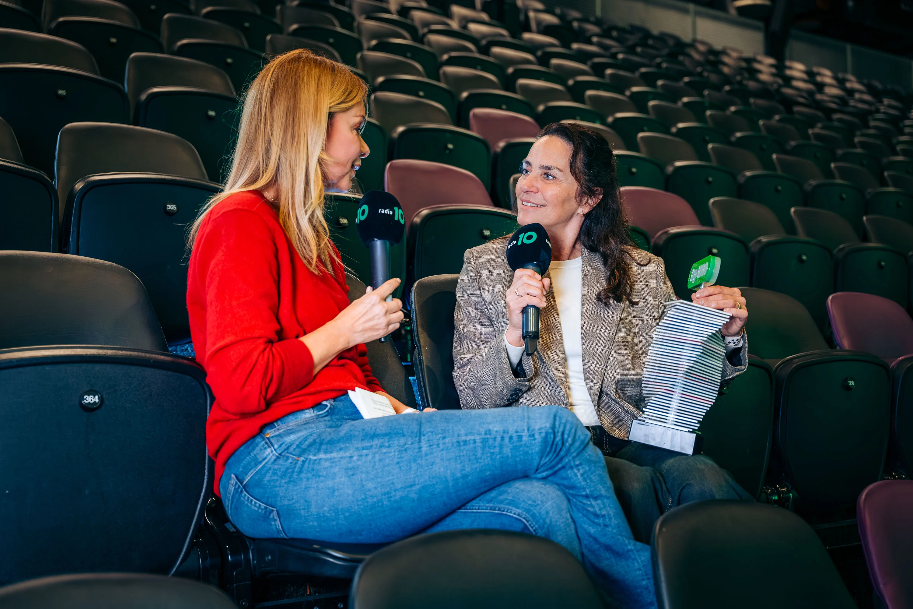 Jet de Nijs doet onthulling over onuitgebracht werk Rob de Nijs