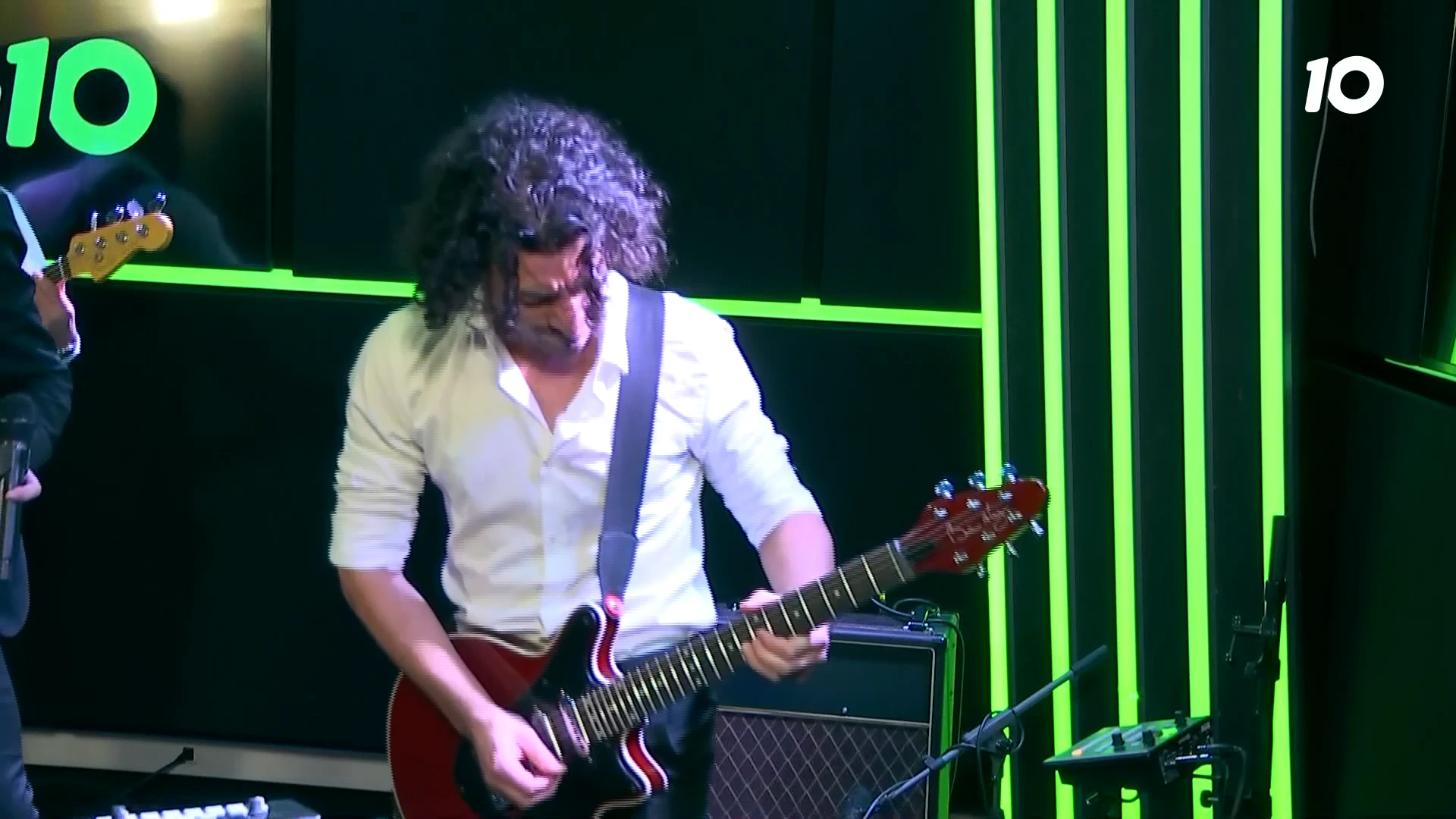 Queen Must Go On - Who Wants To Live Forever