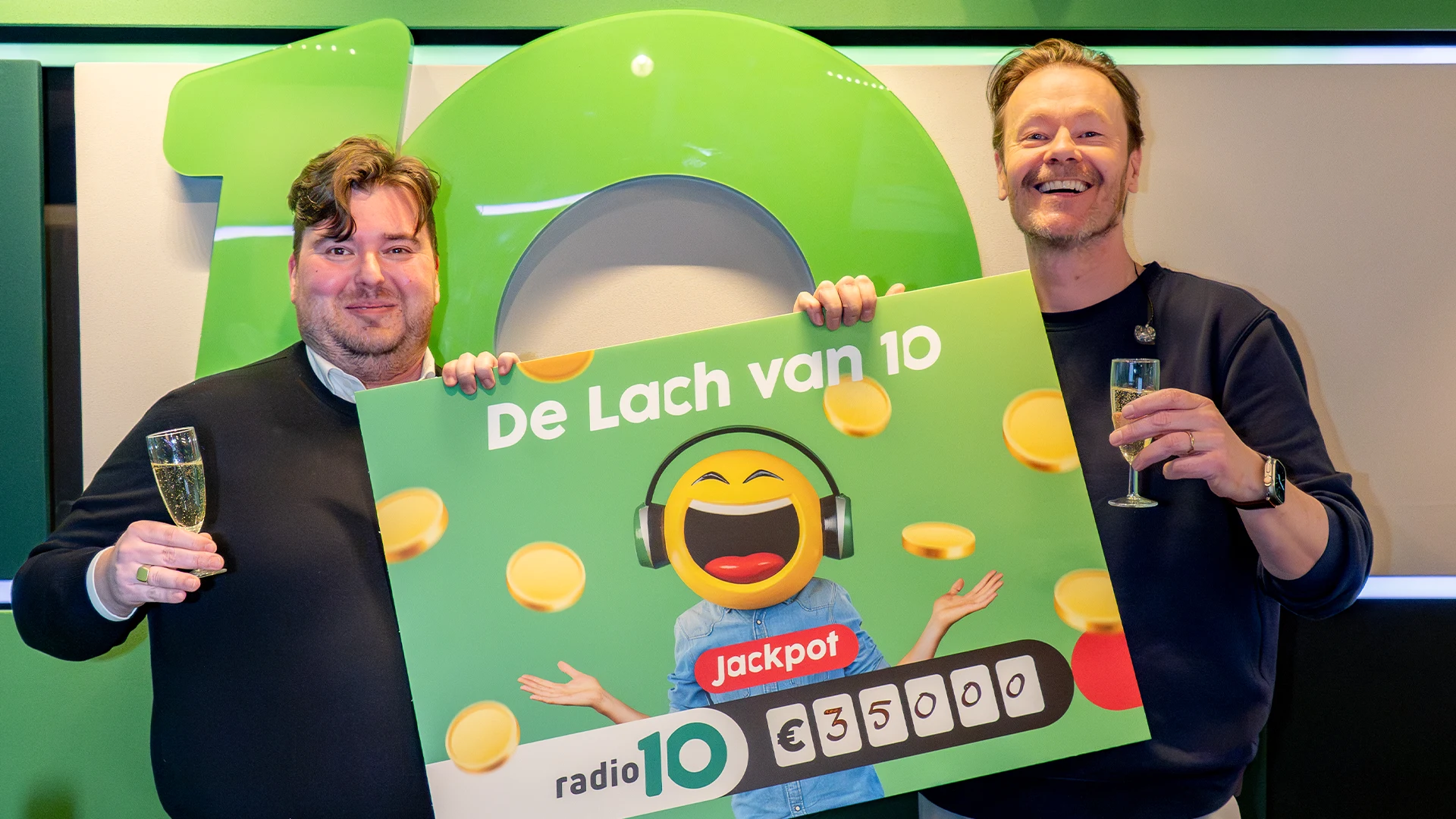 De Lach-winnaar Jeroen haalt jackpot op: 'Dacht dat ik in de maling werd genomen'