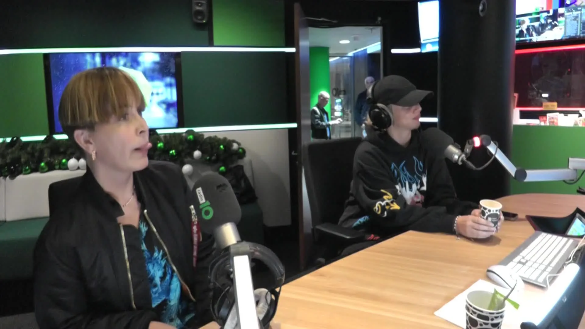 Anouk en Emma Heesters over hun nieuwe single