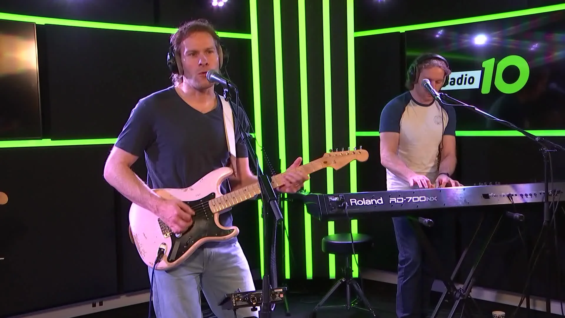 Super Db - Open Line To Me