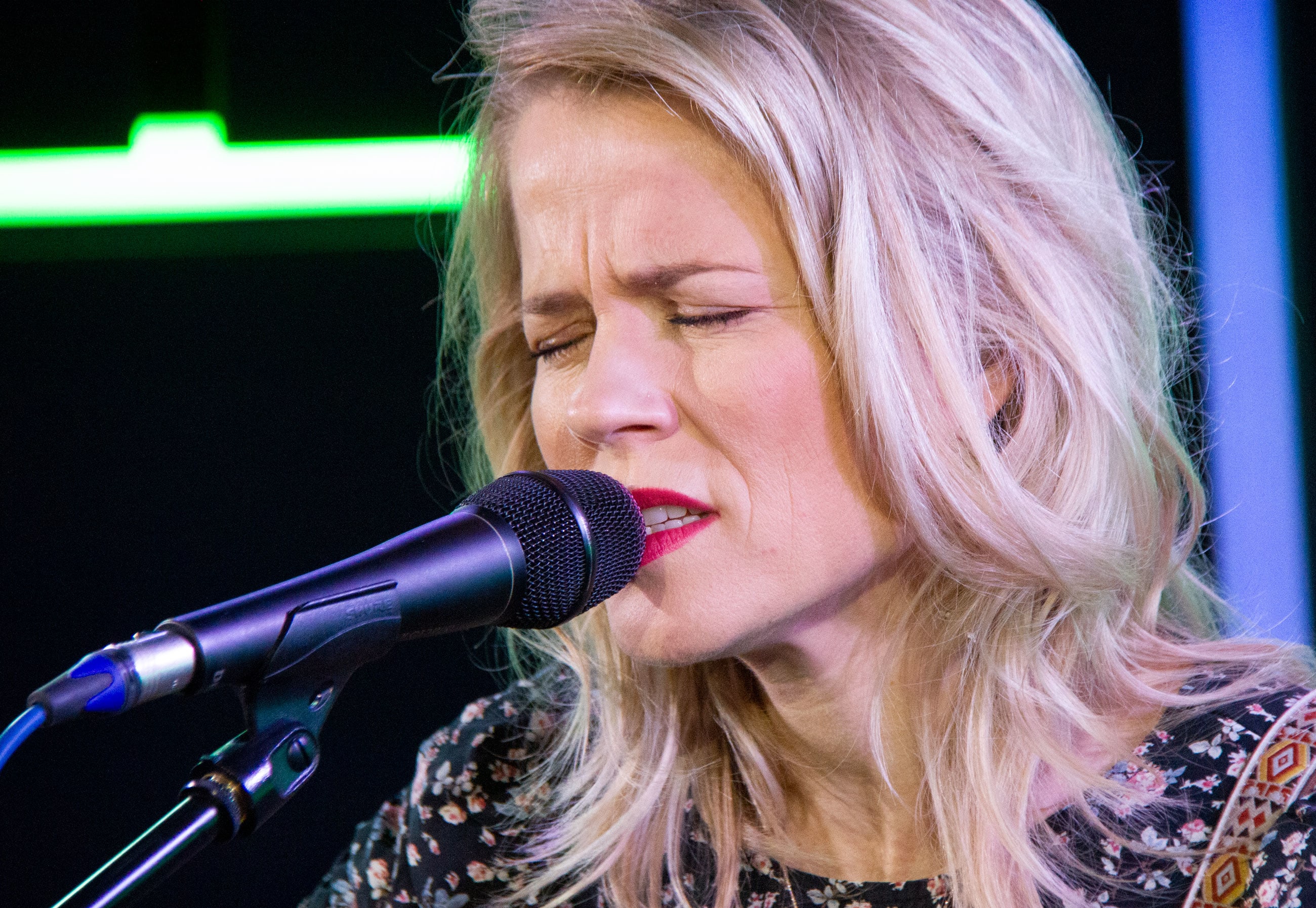 Ilse DeLange covert Fleetwood Mac en heeft een primeur voor Gerard