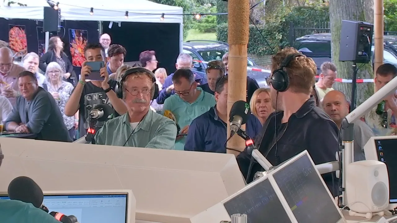 Moppen en raadsels tijdens de Somertijd BBQ