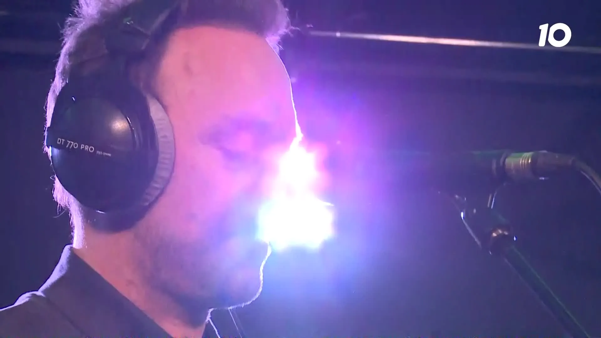 Niels Geusebroek - Mine live @ Ekdom in de Morgen