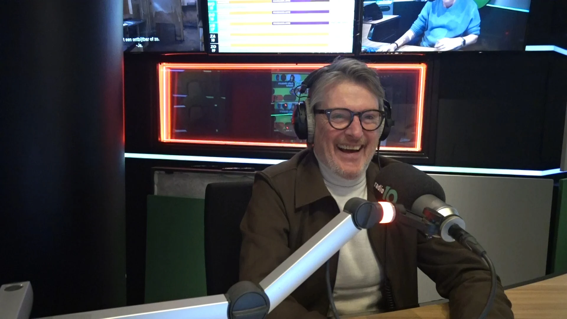 Erik de Zwart als dj en station-voice naar Radio 10