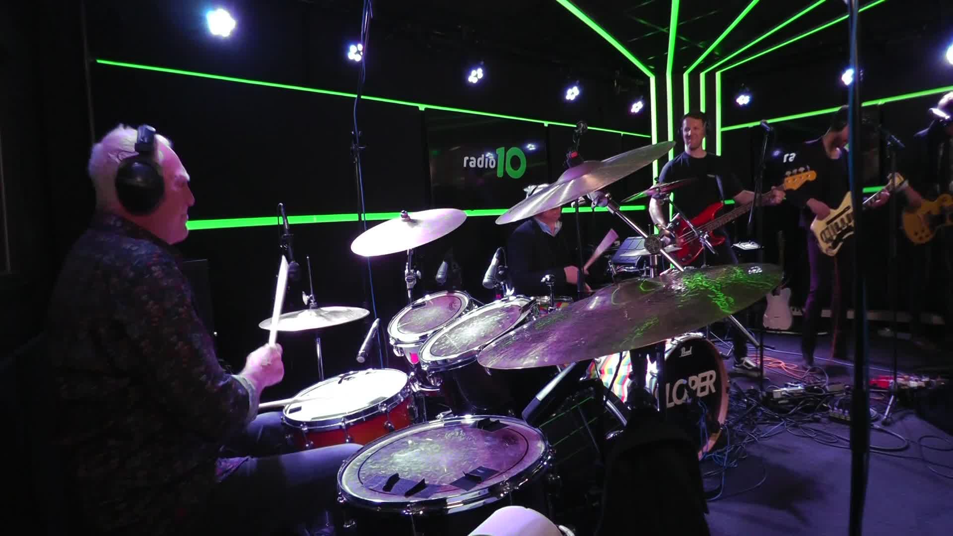 Sloper live met Twilight Zone van Golden Earring: waanzinnig!