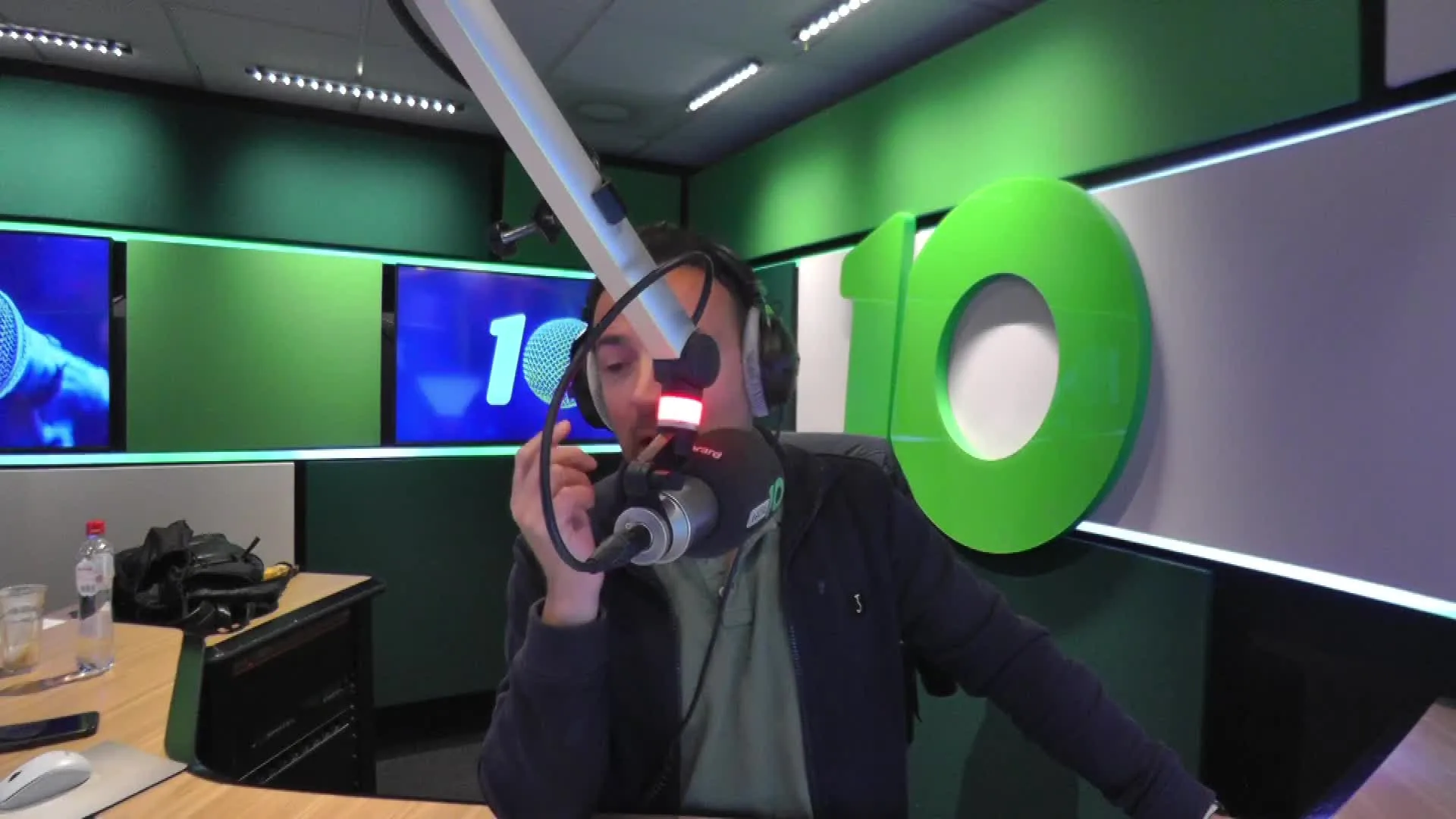 Viktor Brand te gast in Ekdom in de Morgen