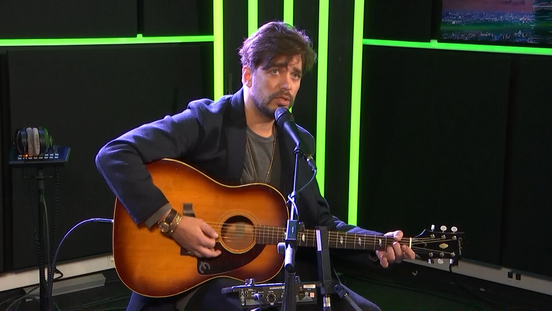 Is het Elvis? Is het Waylon? Het is heel goed!