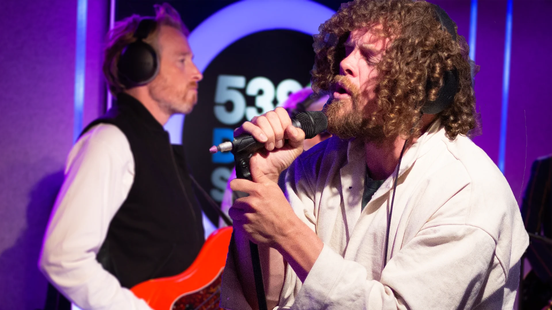 DI-RECT speelt waanzinnige extended version van hun hits Hibernation en 90's Kid