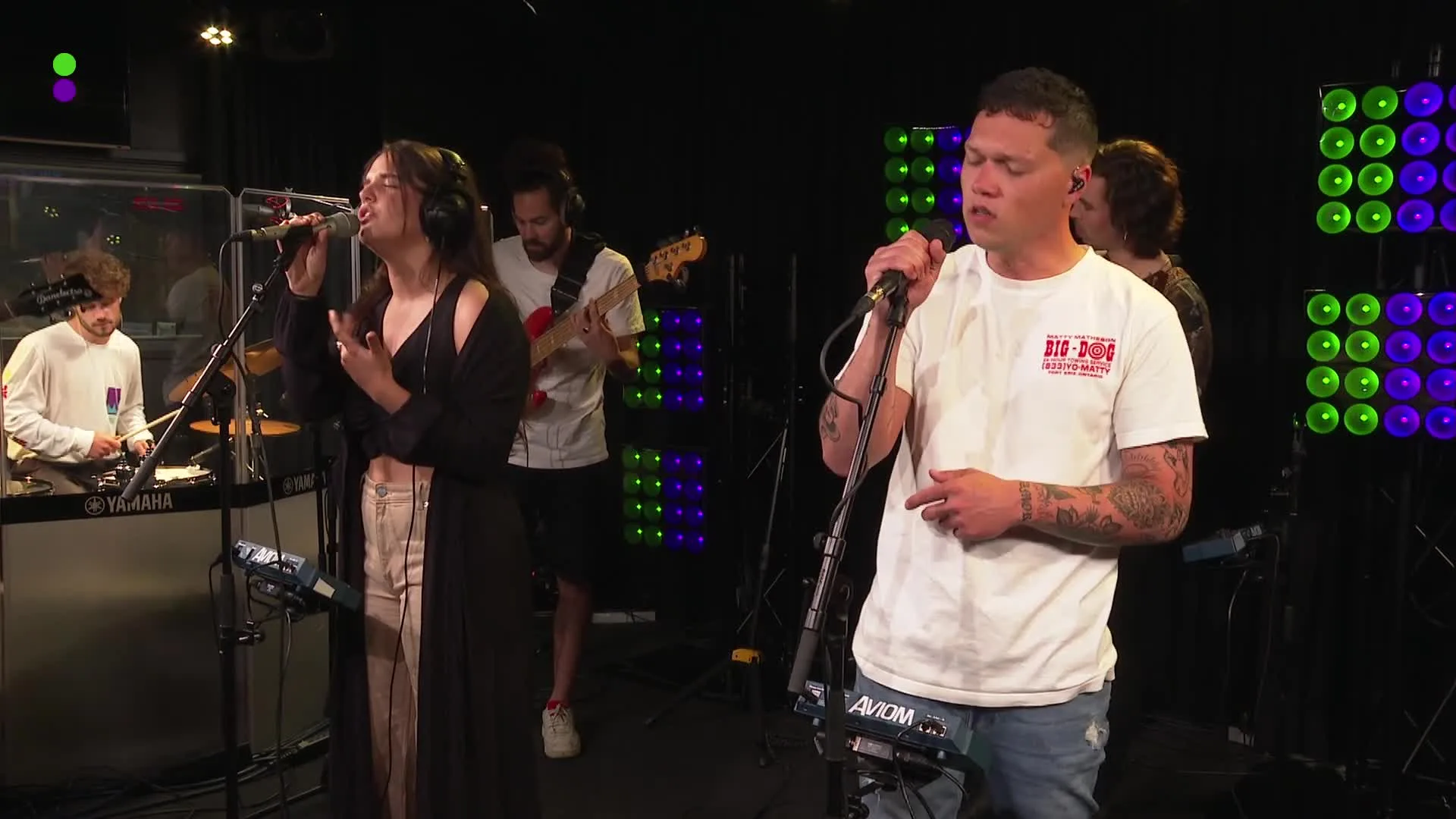 Ruben Annink en Amina doen Verleden Tijd van Liefde live!