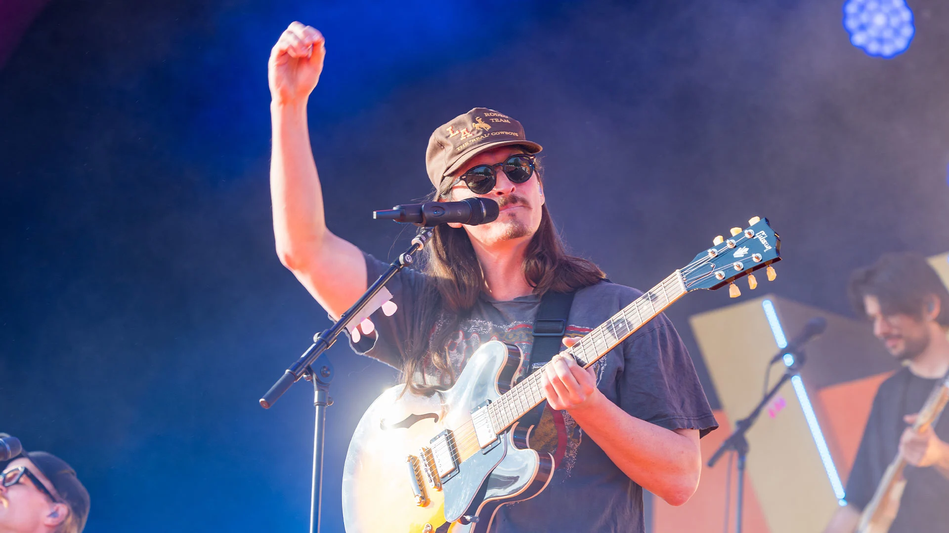 De eerste Koningsdag voor Kensington-leadzanger Jason Dowd!