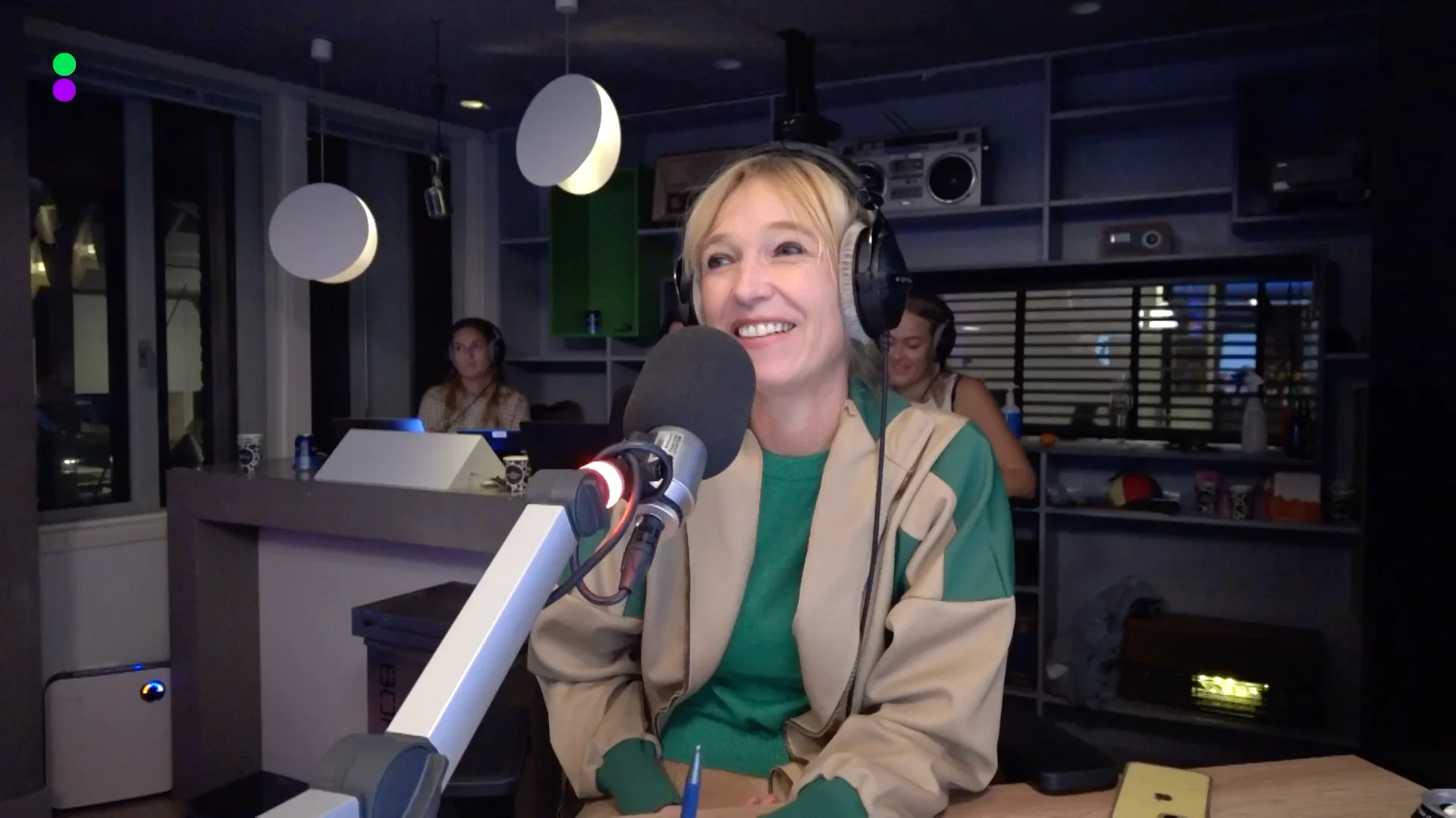 De 538 Ochtendshow belt met Debbie van B&B Vol Liefde