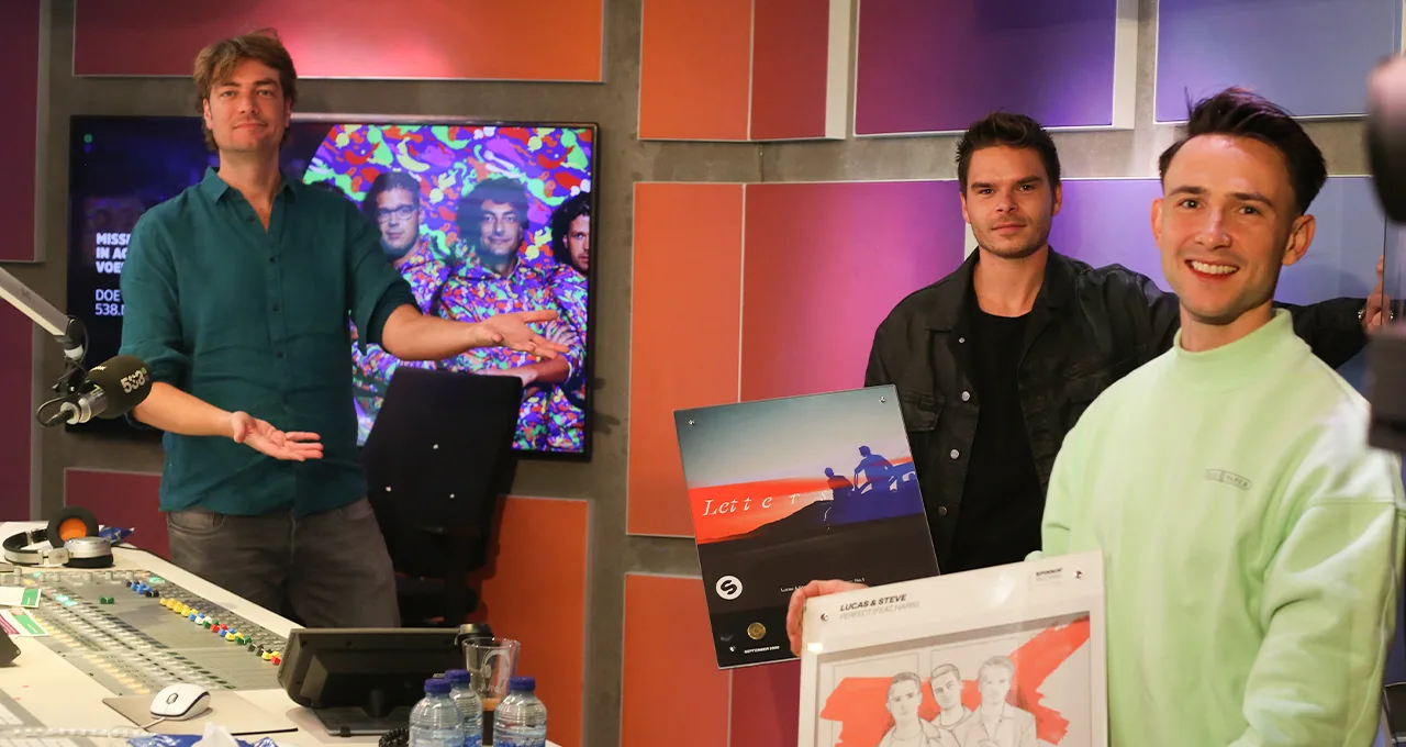 Frank 'vergeet' Lucas & Steve te verrassen! 🤣