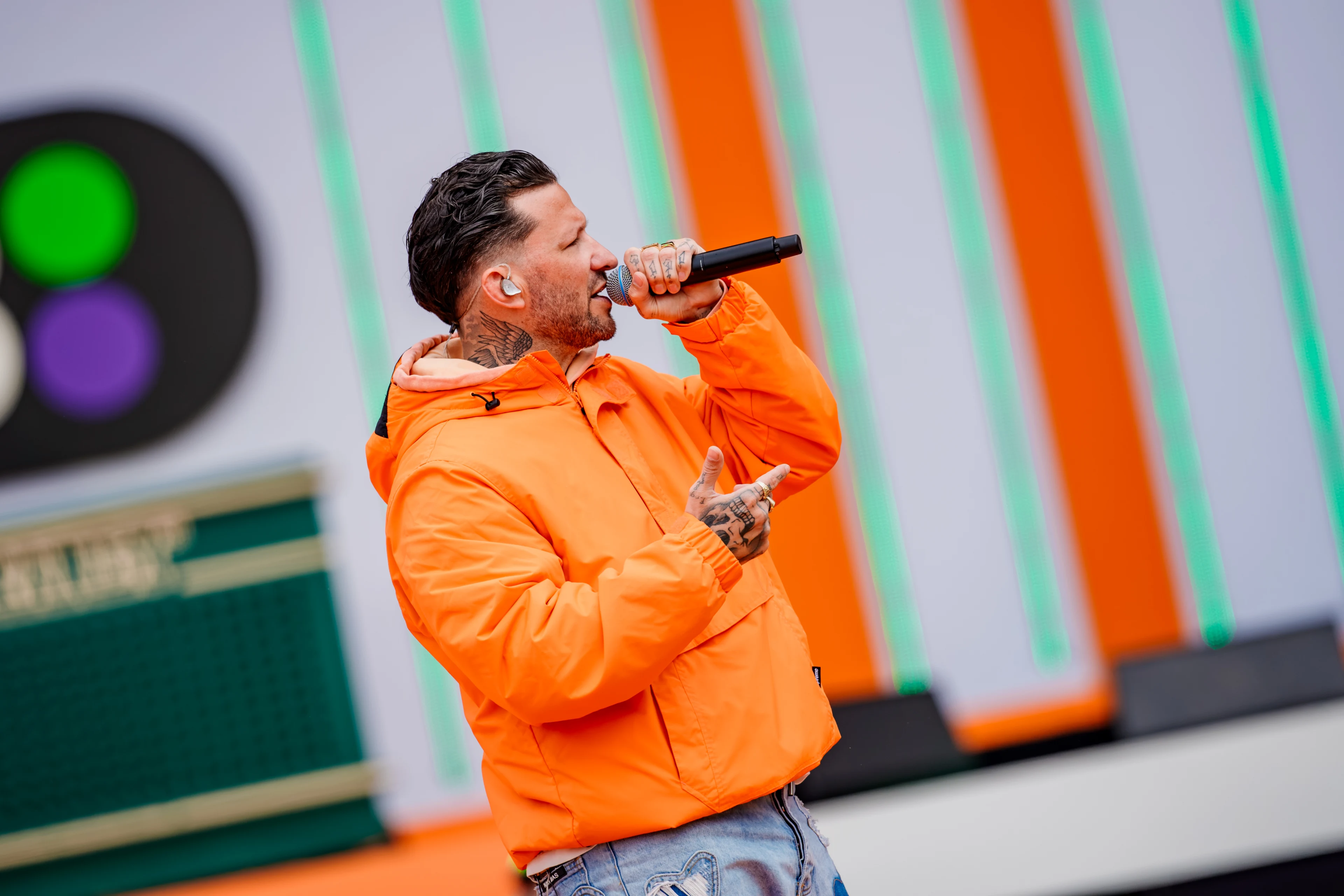 Kraantje Pappie breekt de 538 Koningsdag-stage af! 🔥